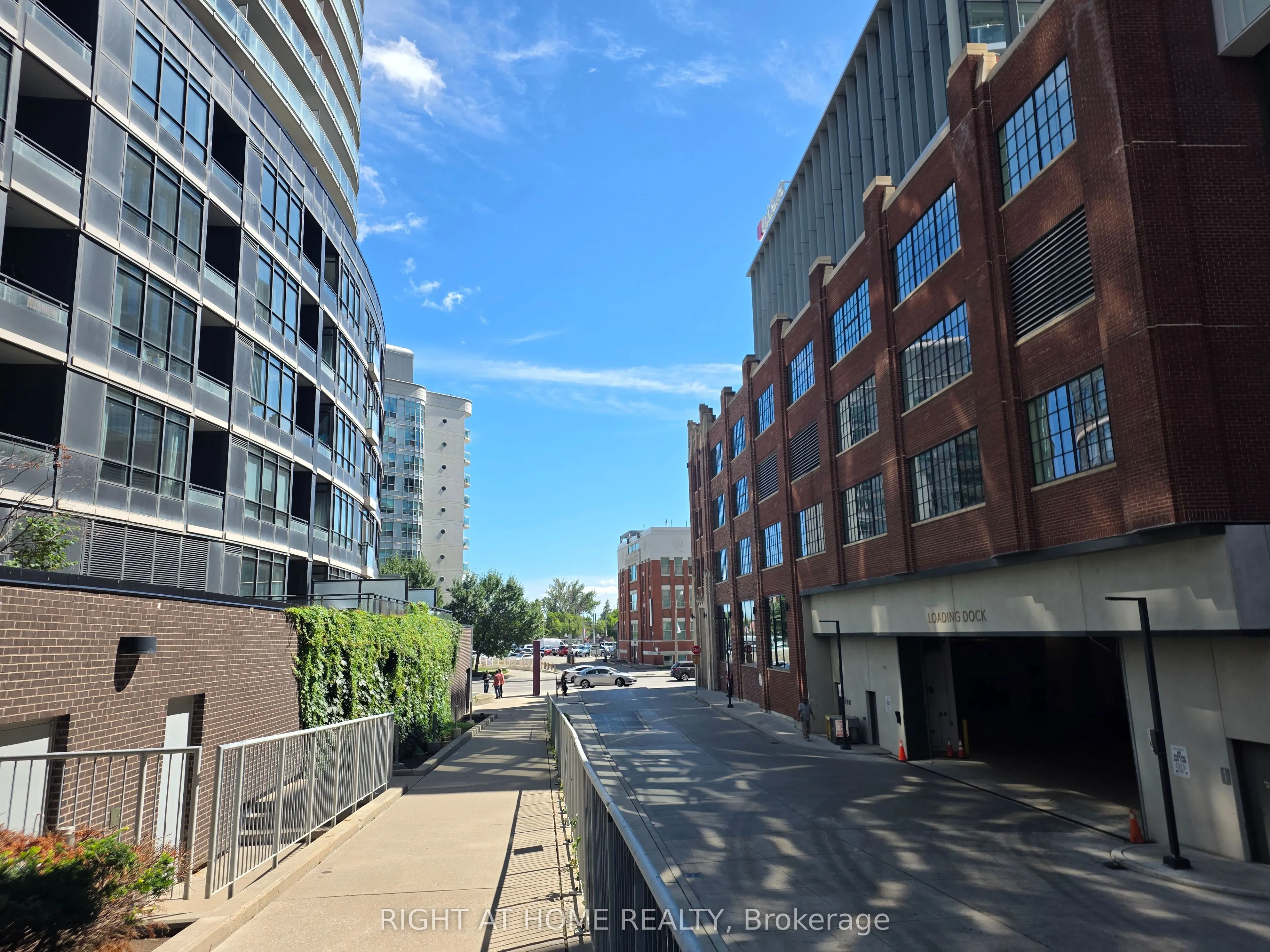 38 Dan Leckie Way, #202