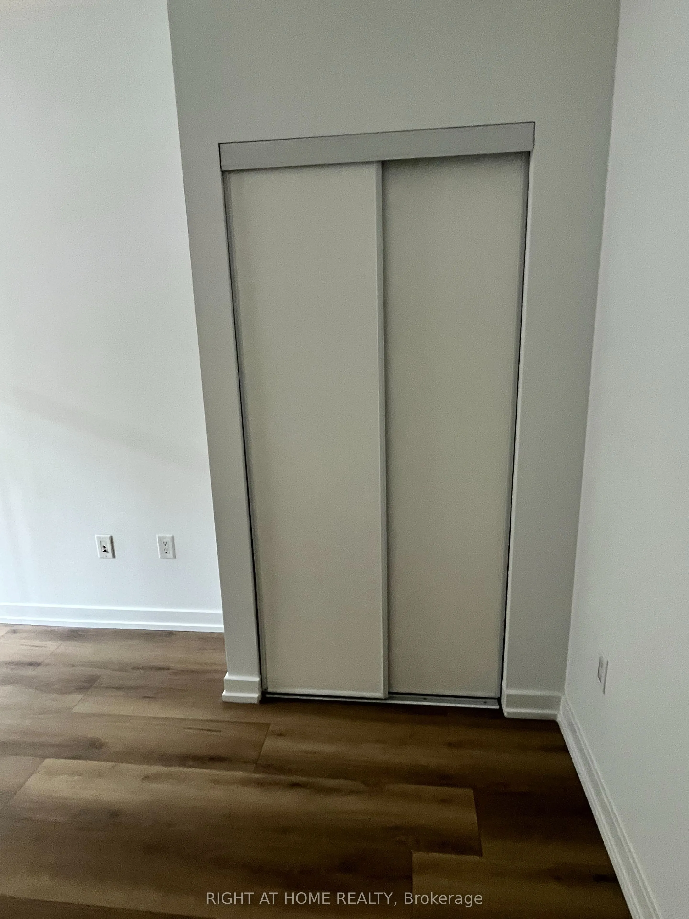 38 Dan Leckie Way, #202