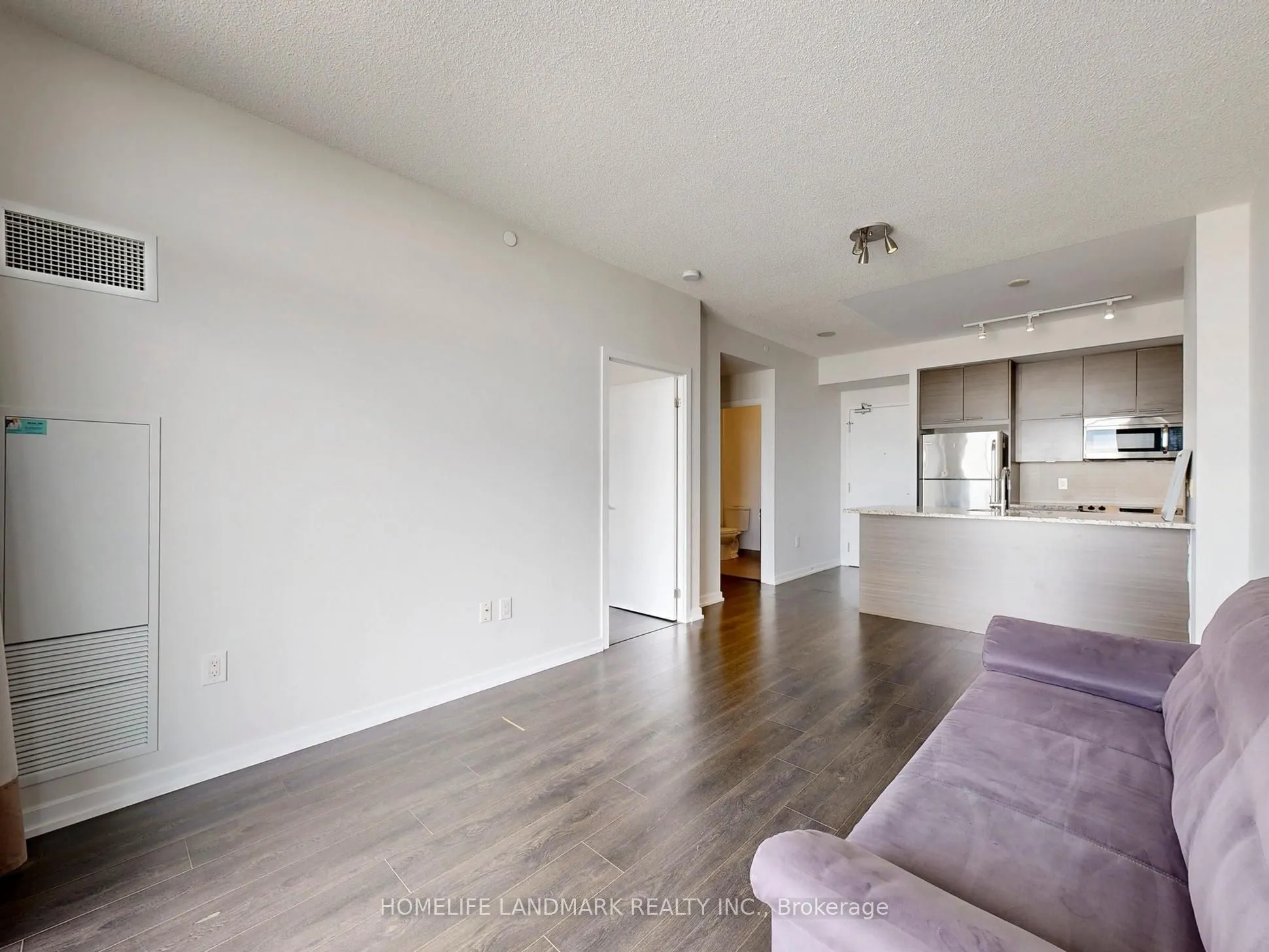 66 Forest Manor Road, #1204