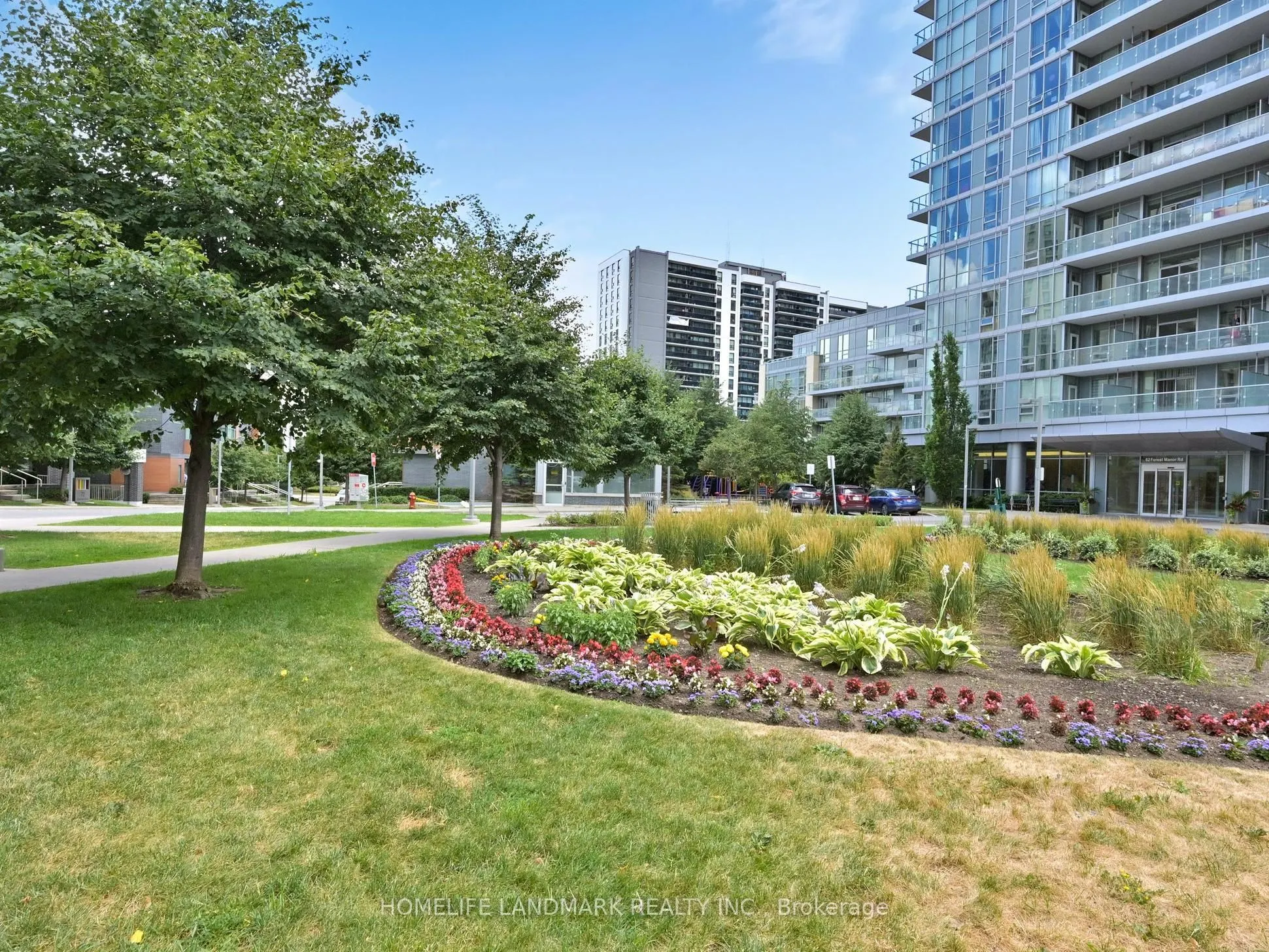66 Forest Manor Road, #1204