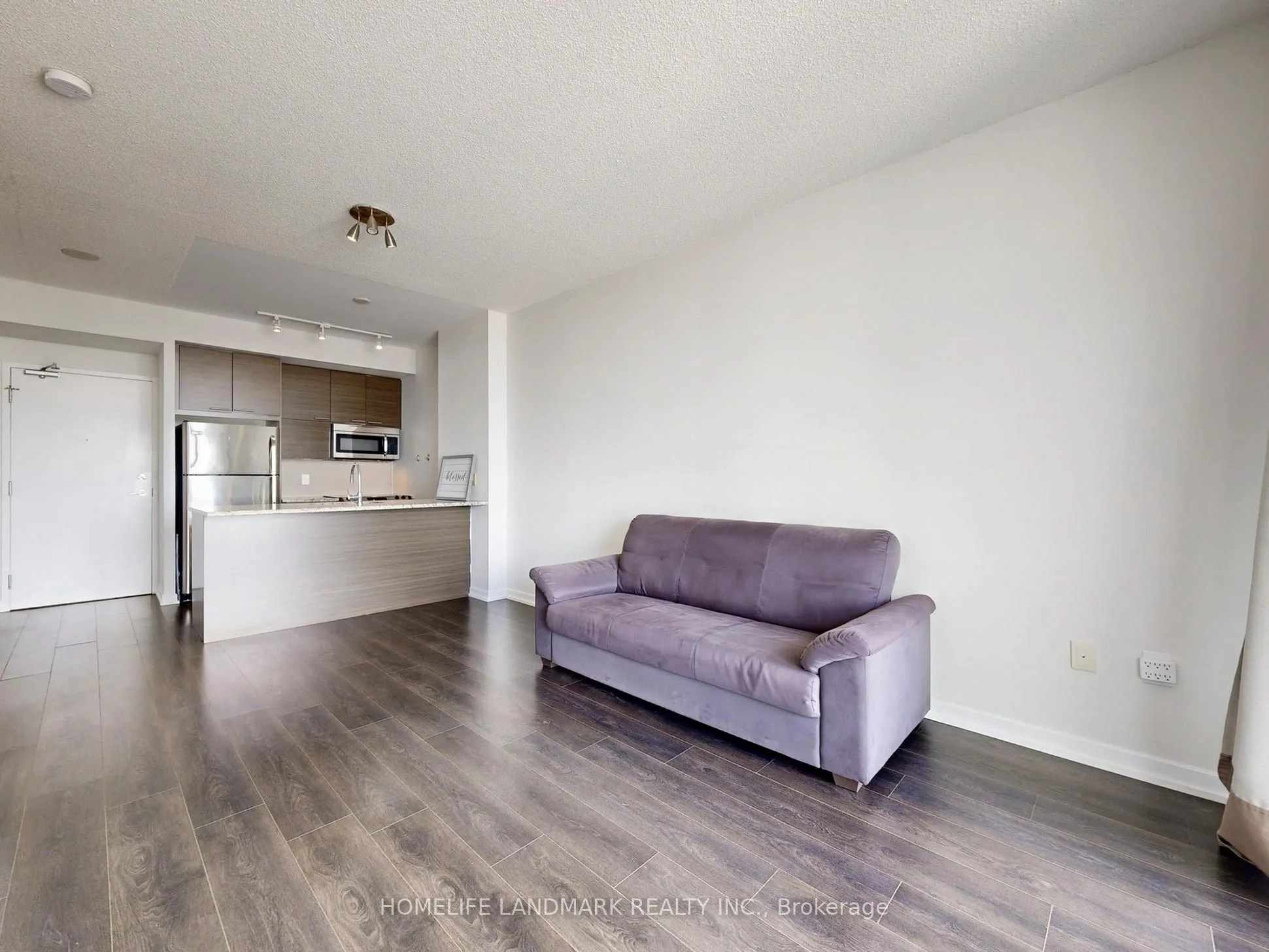 66 Forest Manor Road, #1204