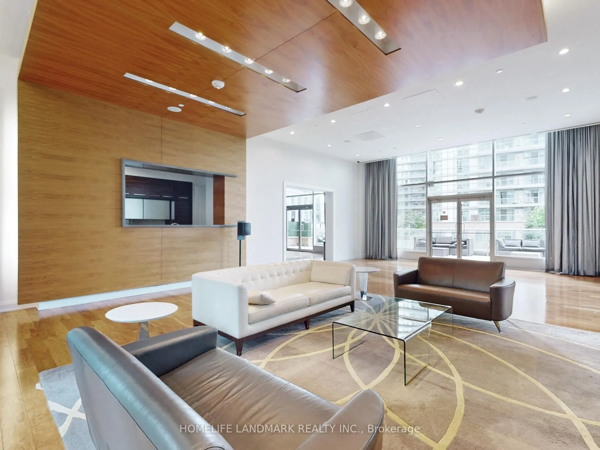 66 Forest Manor Road, #1204