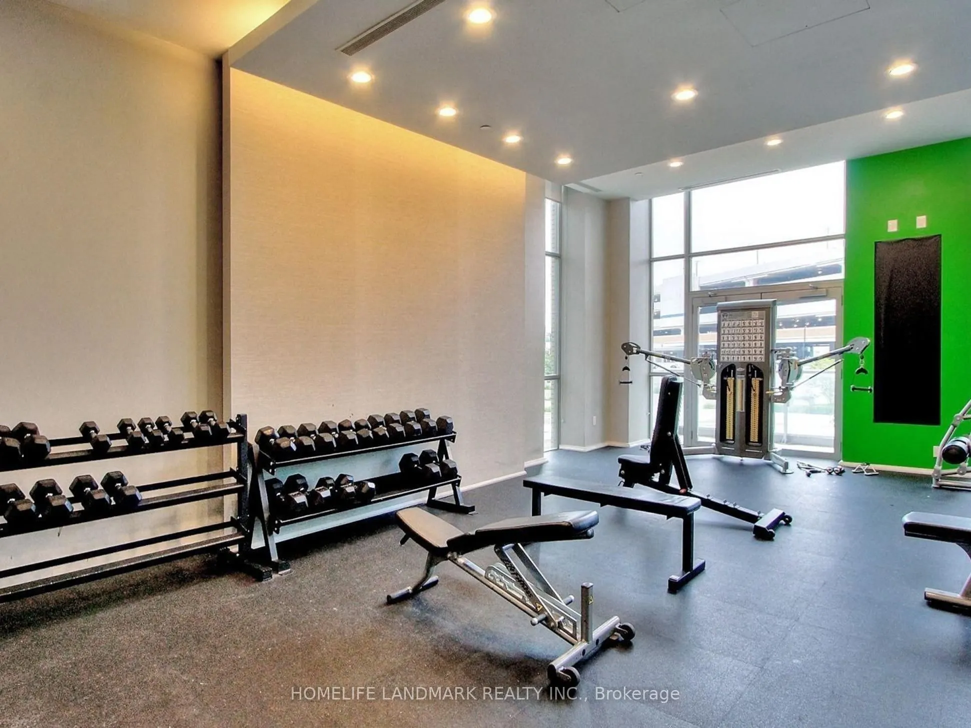 66 Forest Manor Road, #1204