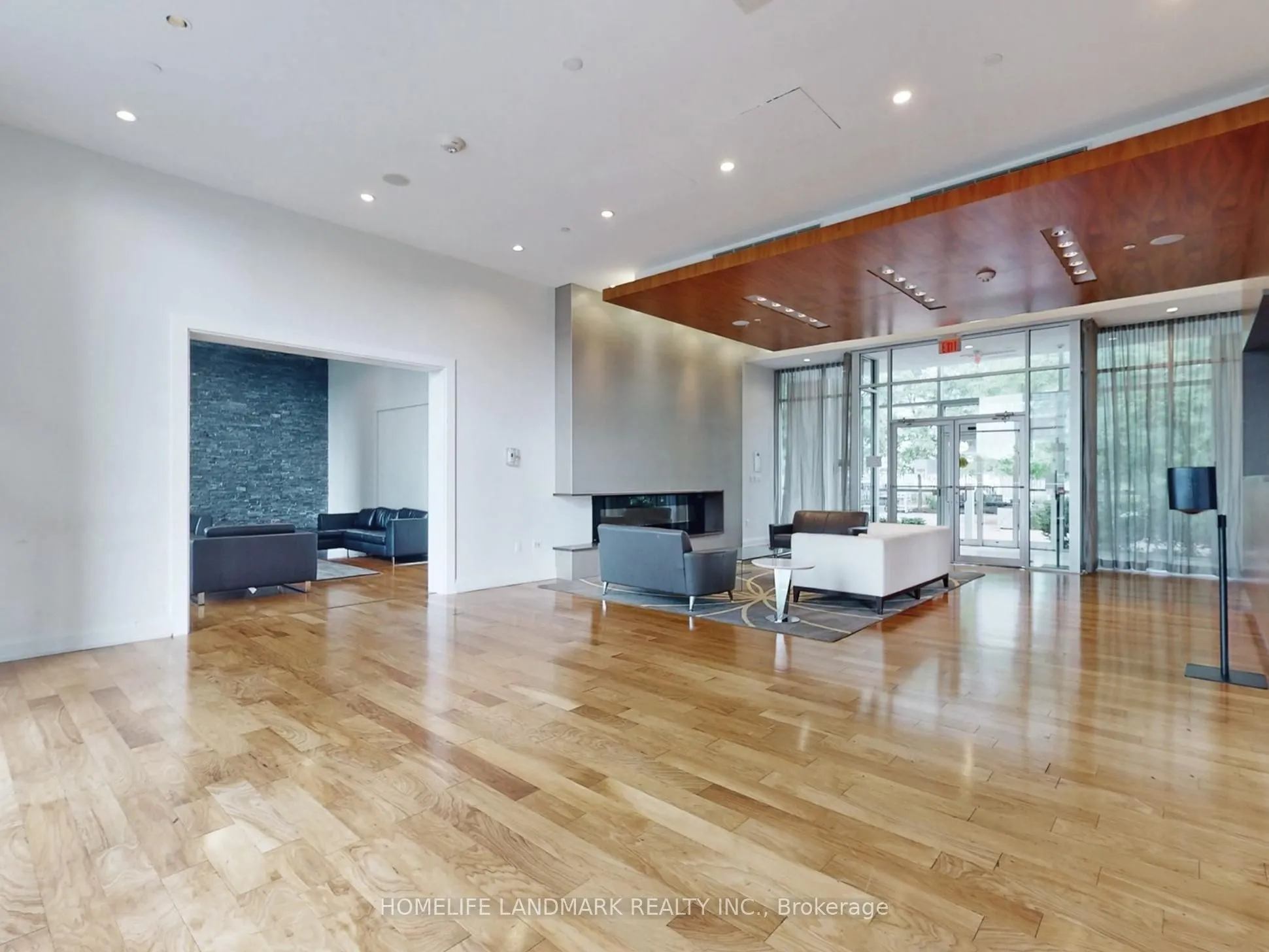 66 Forest Manor Road, #1204