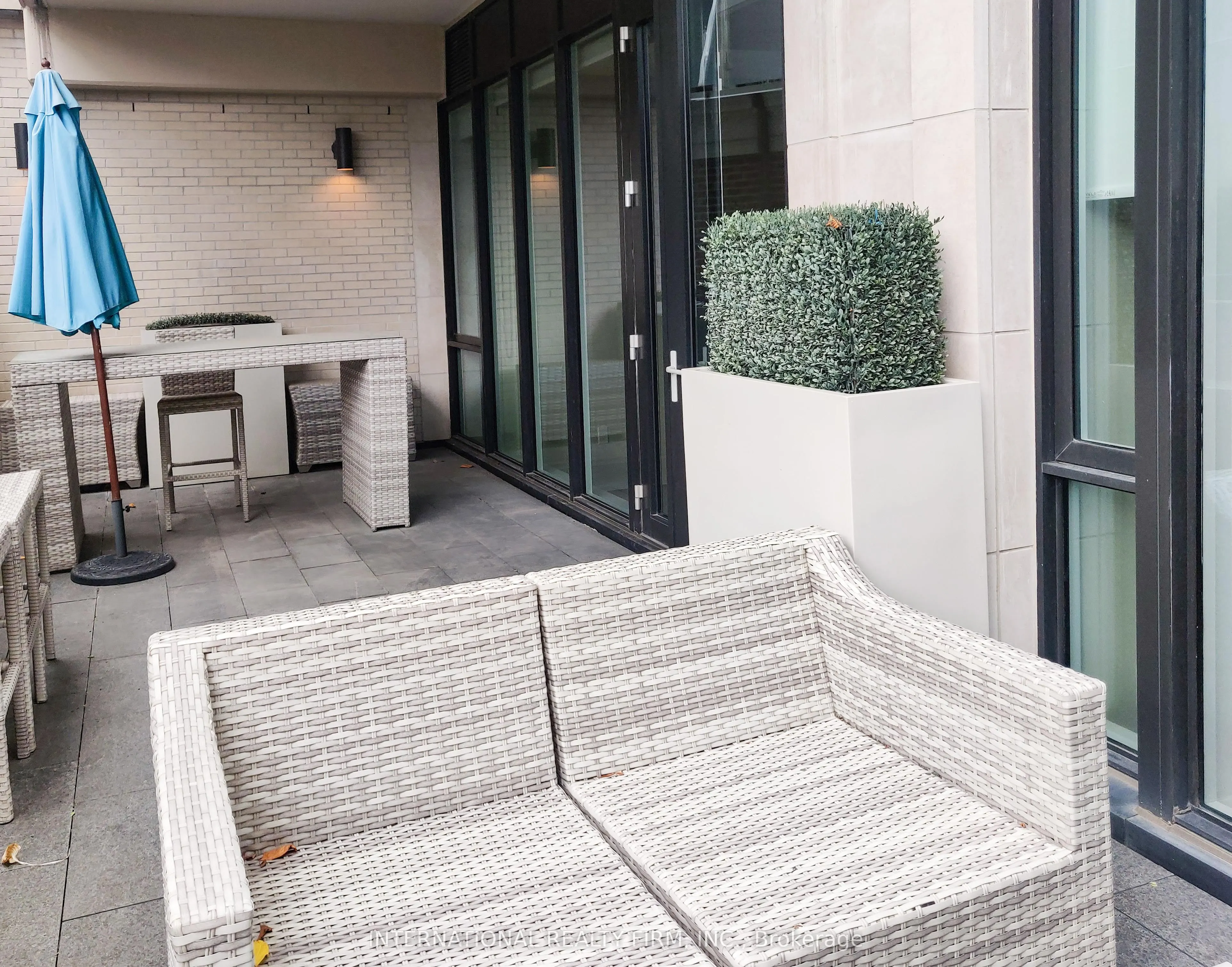 133 Hazelton Avenue, #204