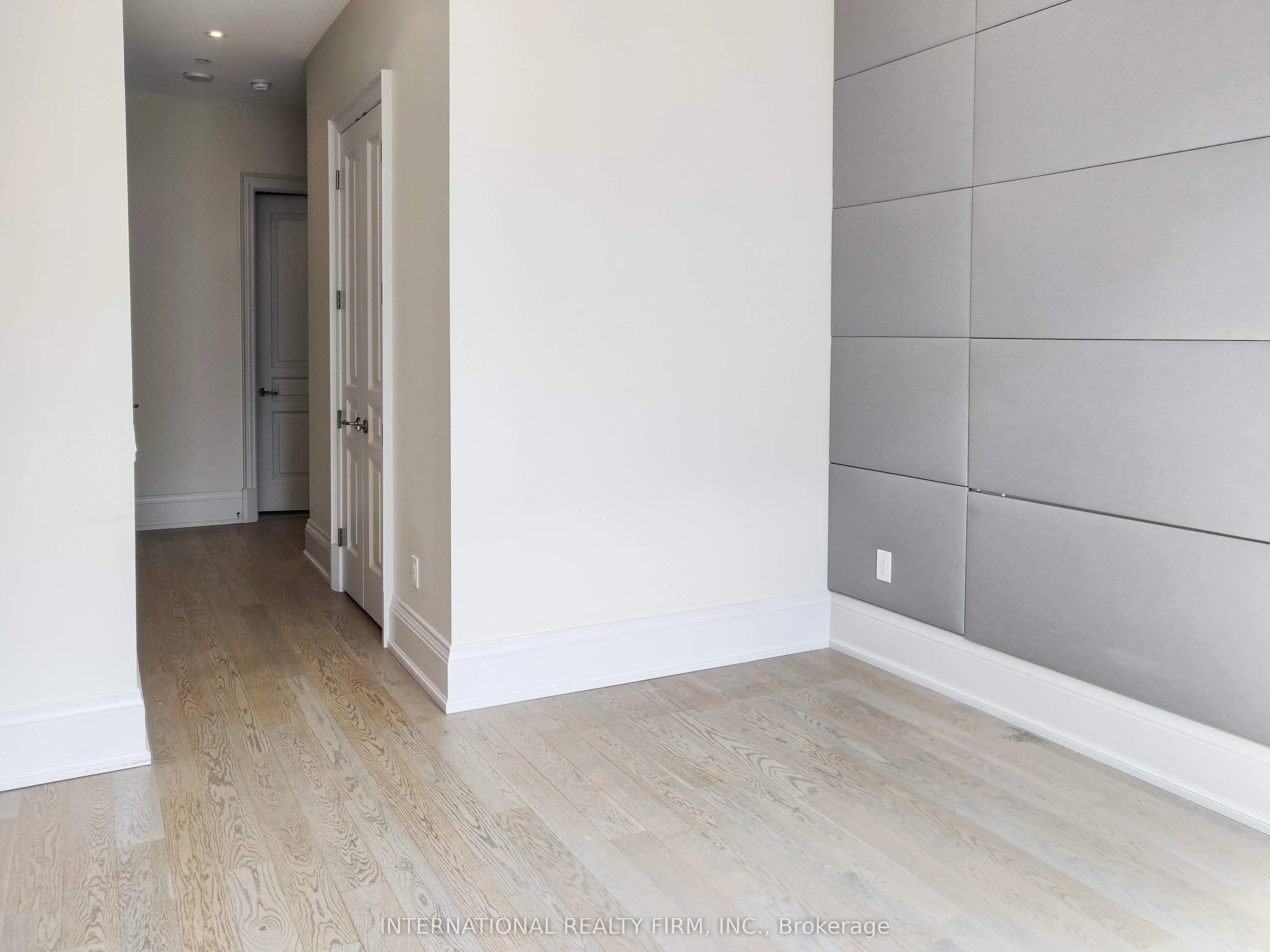 133 Hazelton Avenue, #204