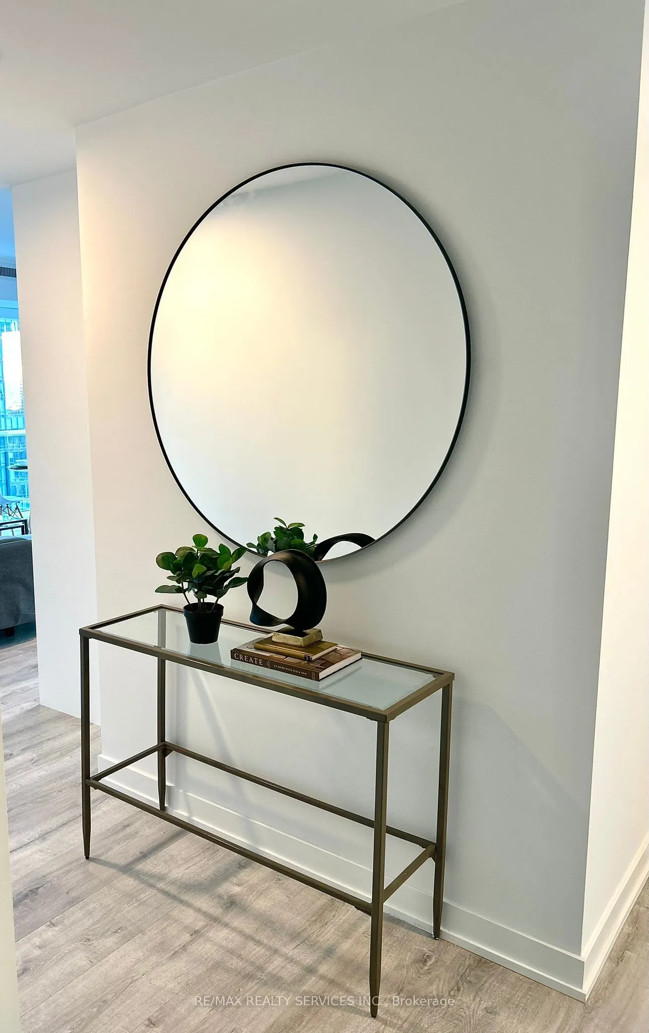 327 King Street W, #4106