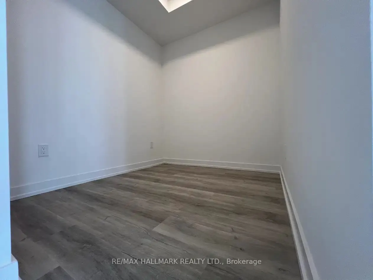 28 Eastern Avenue, #PH08