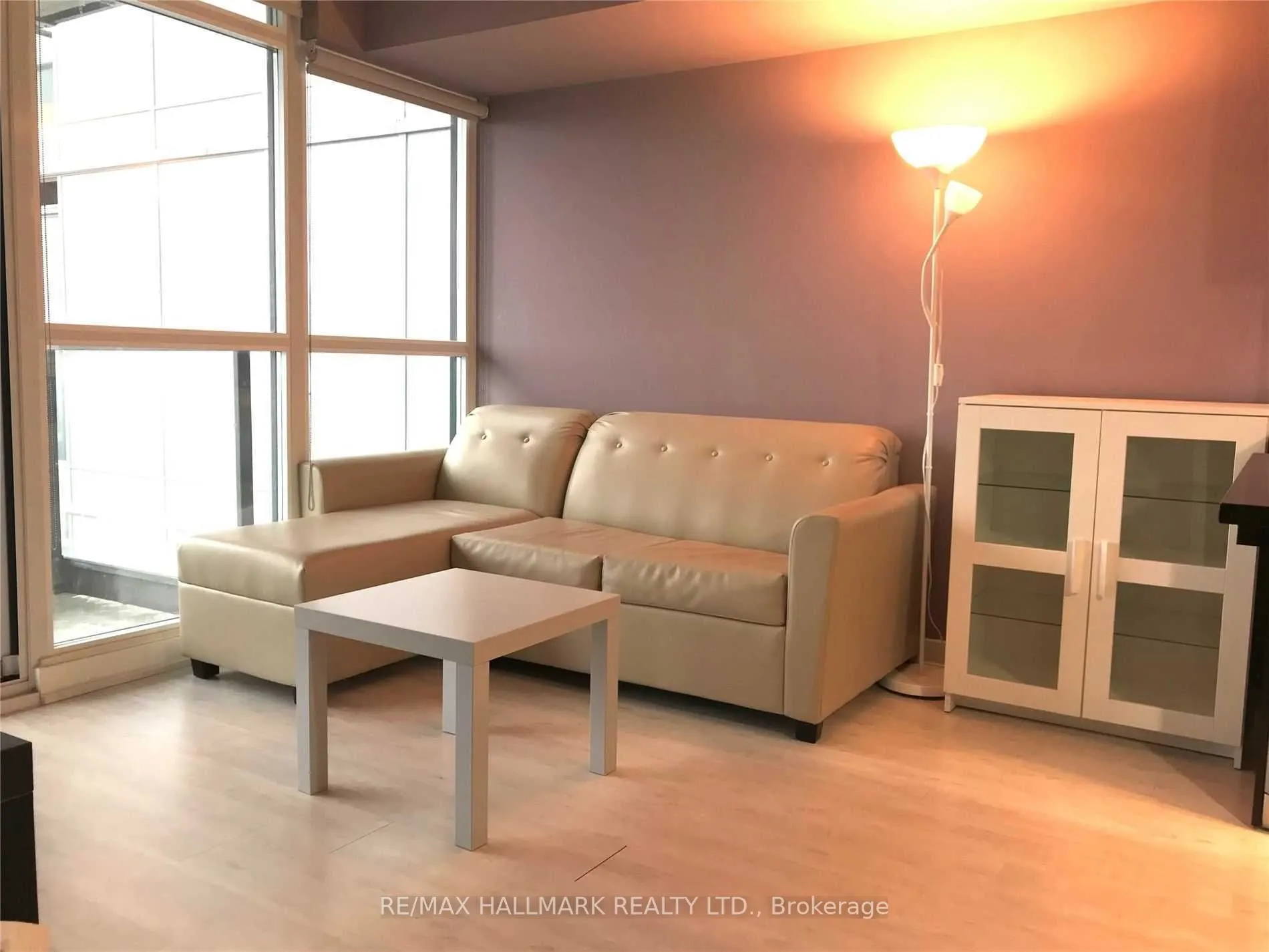 19 Singer Court, #1725