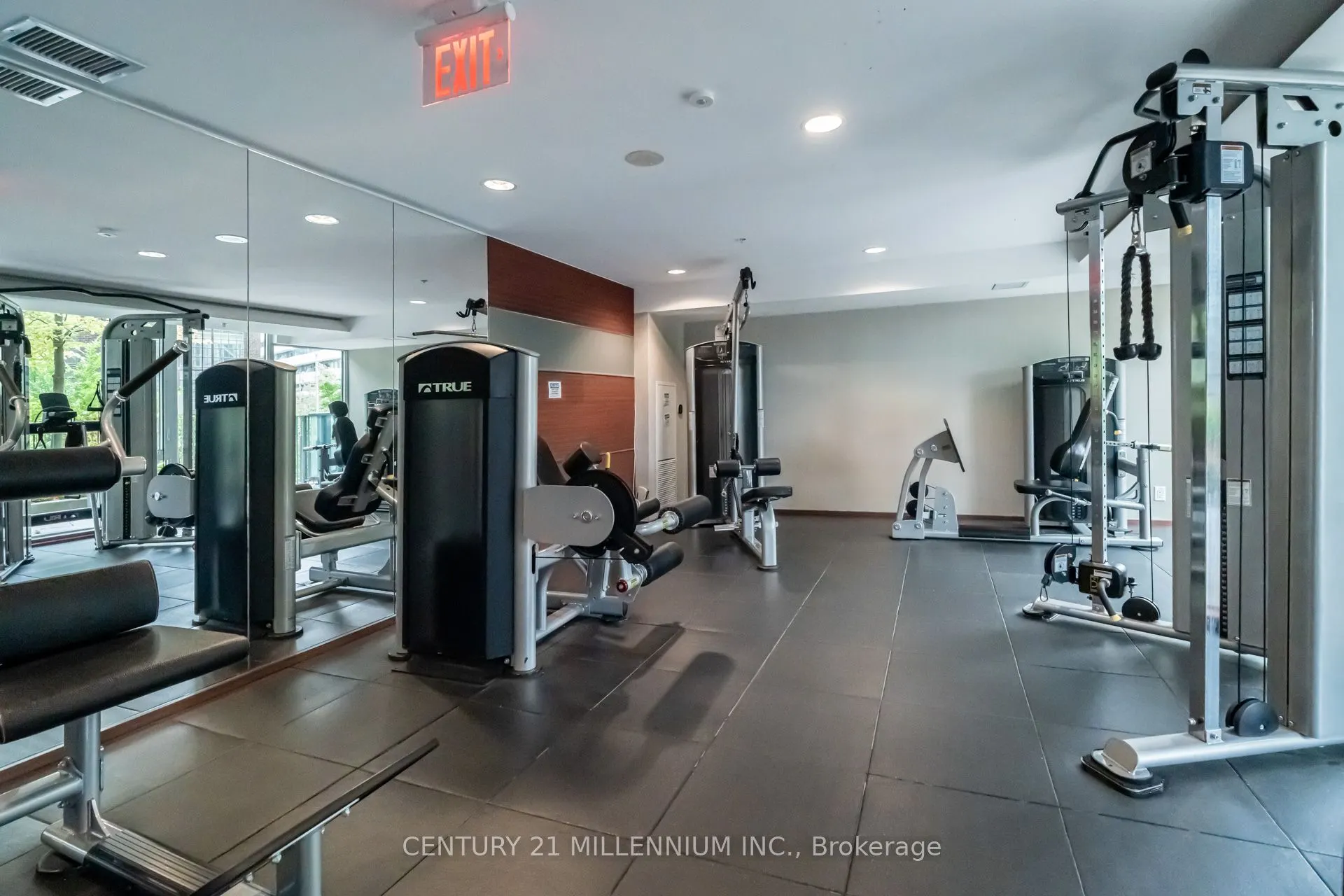 120 Bayview Avenue, #N417