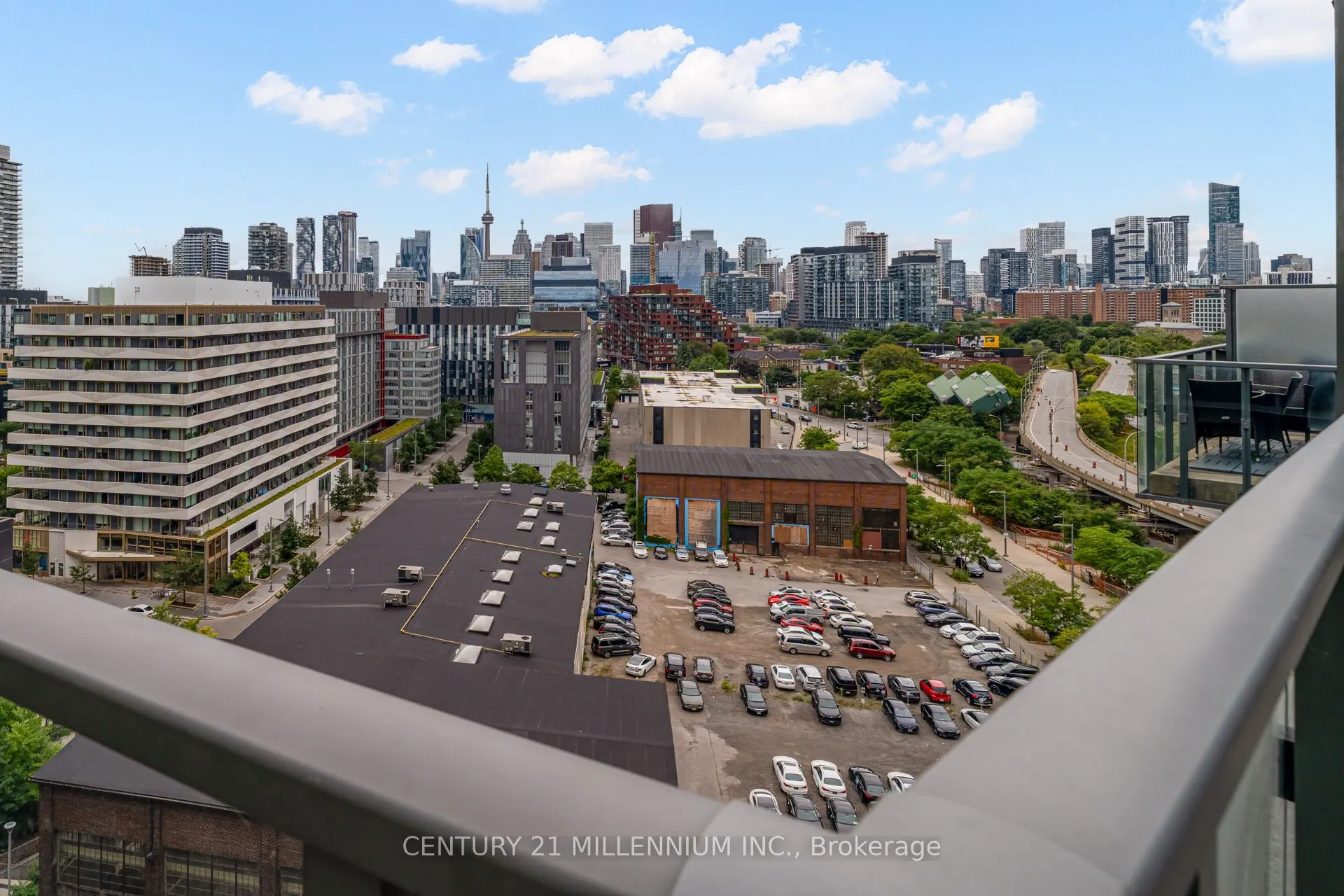 120 Bayview Avenue, #N417