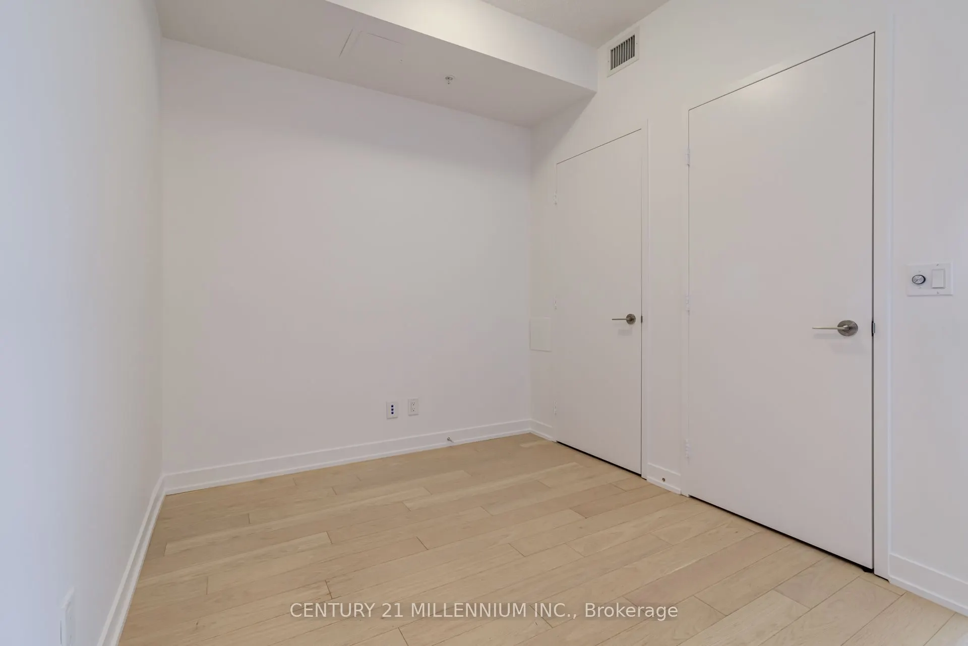 120 Bayview Avenue, #N417