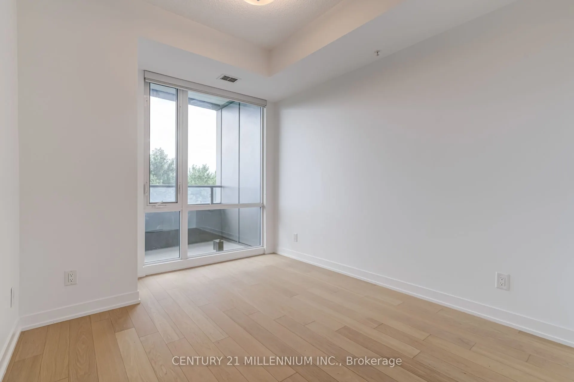 120 Bayview Avenue, #N417