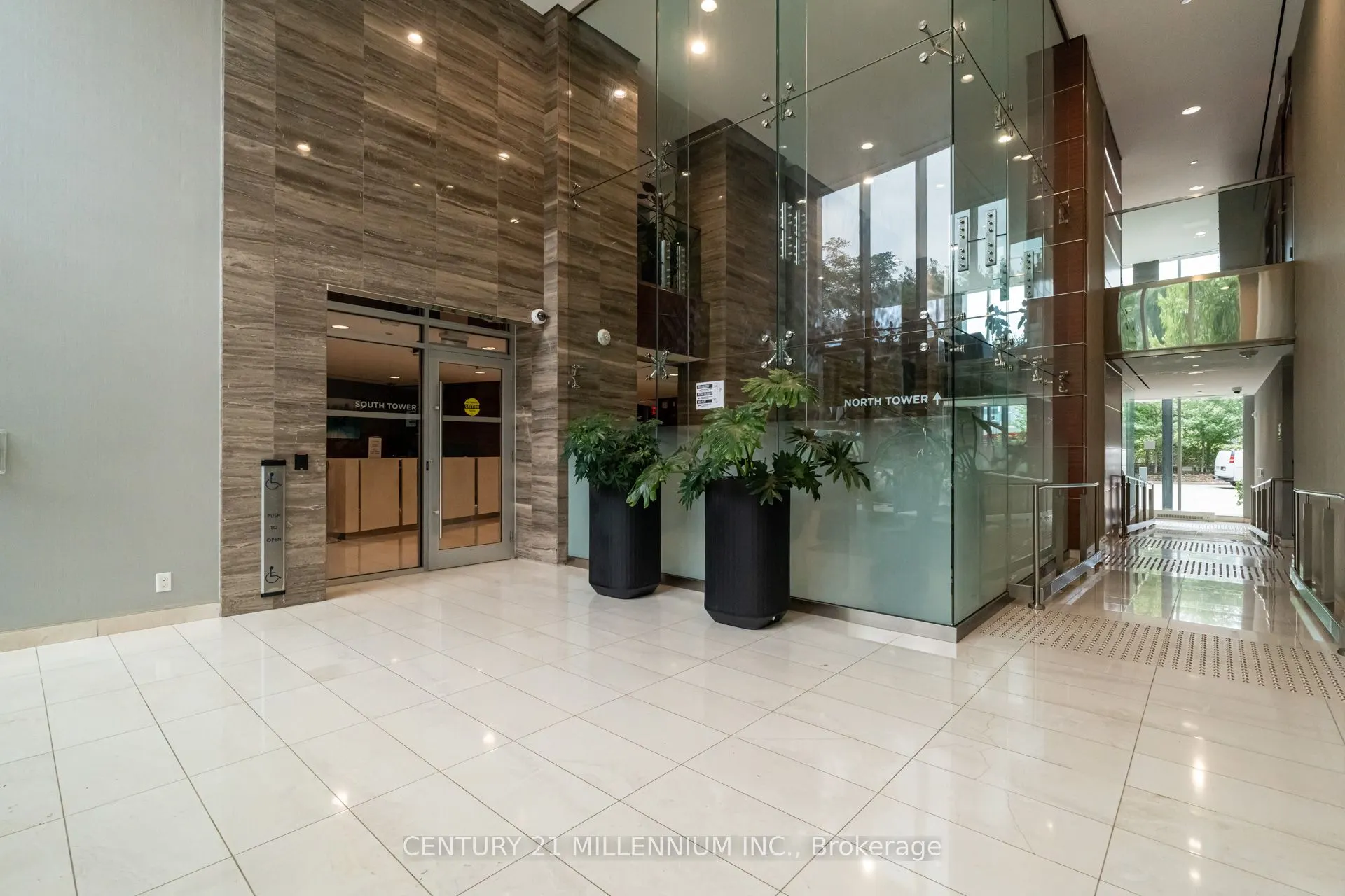 120 Bayview Avenue, #N417