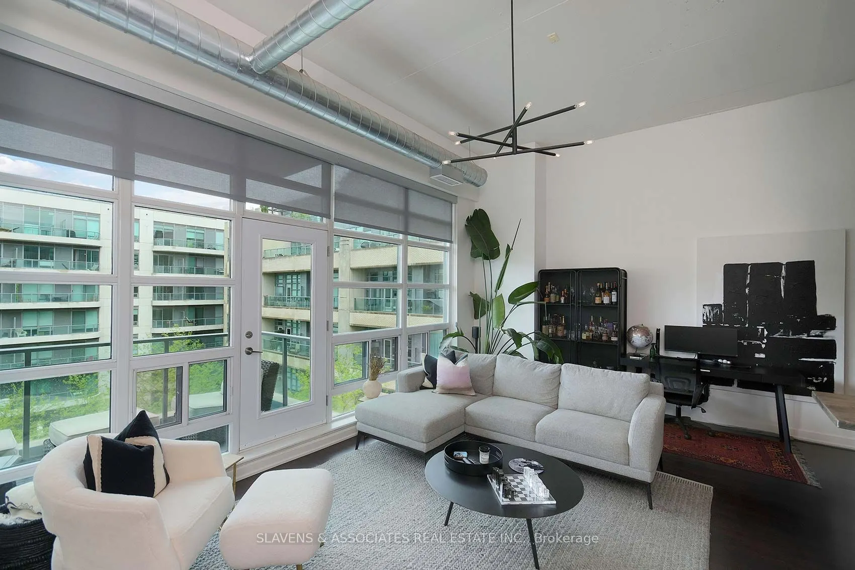 380 Macpherson Avenue, #408
