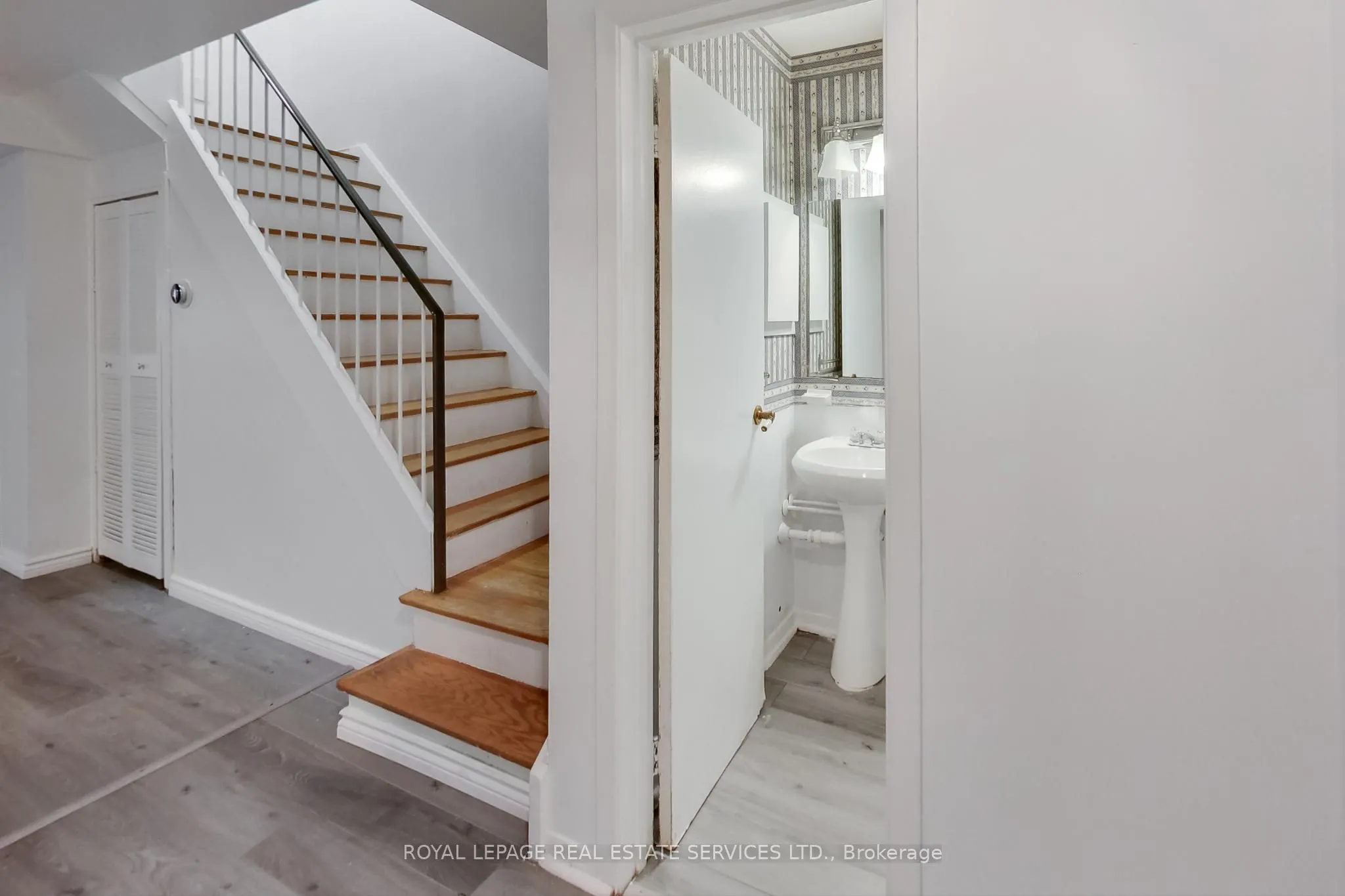 6 Leith Hill Road, #54