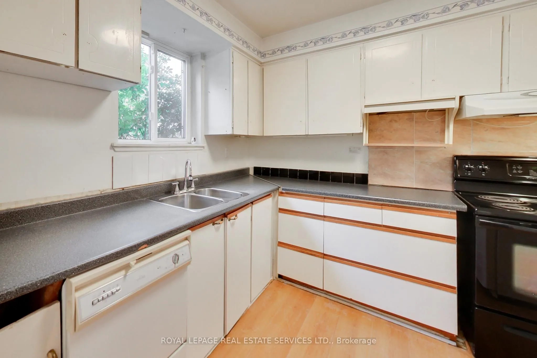 6 Leith Hill Road, #54