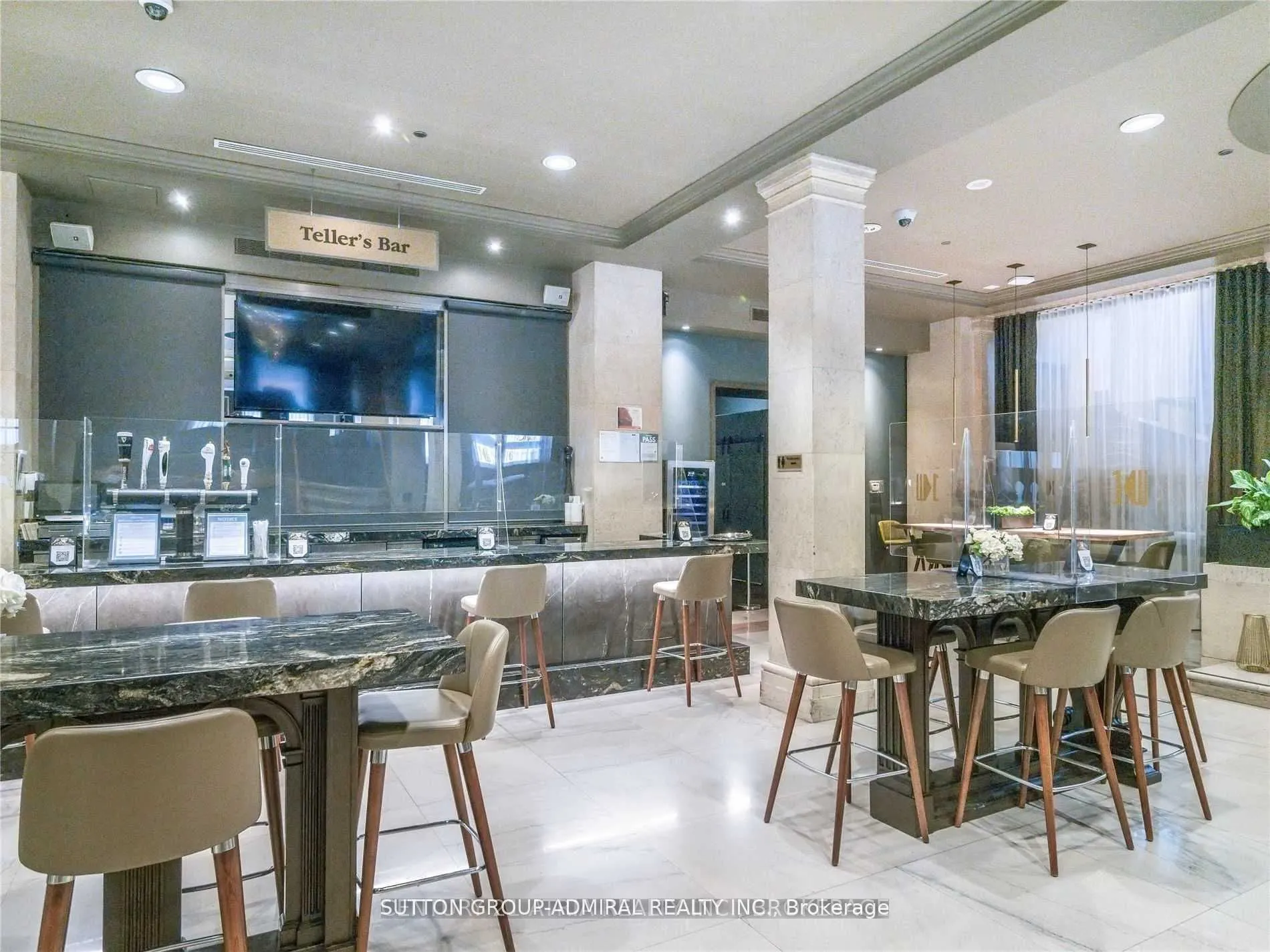 1 King Street W, #4302