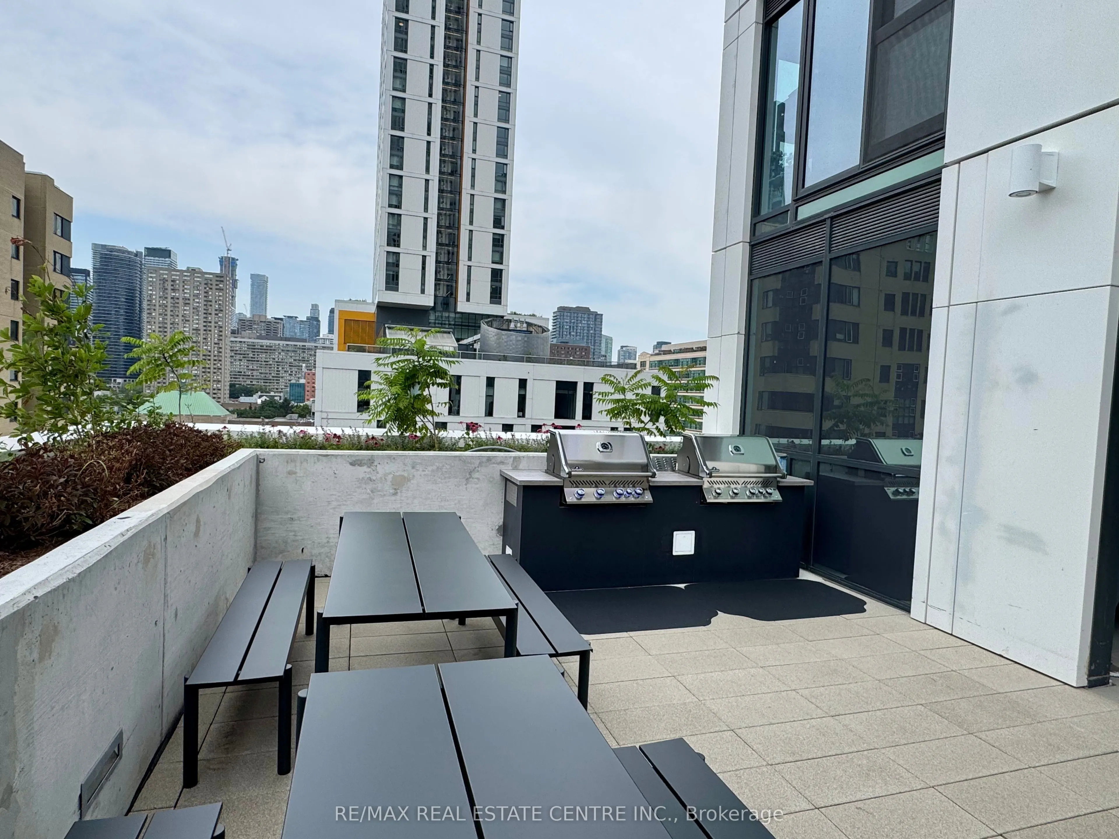 252 Church Street, #PH02