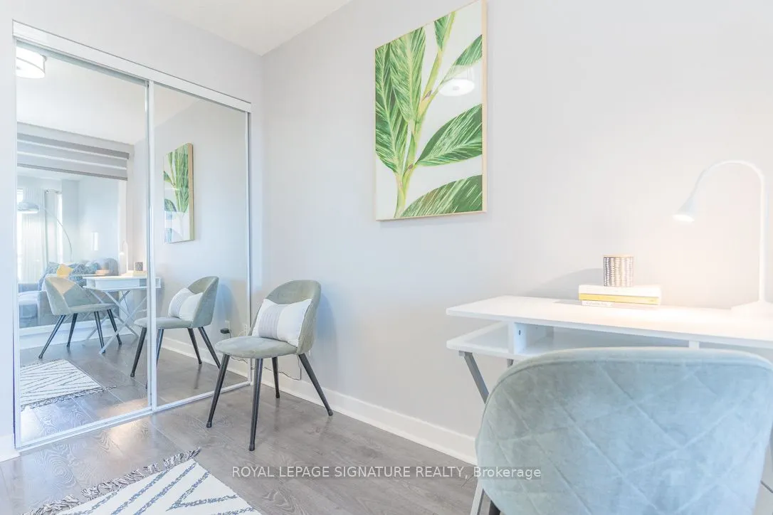 120 Dallimore Circle, #728