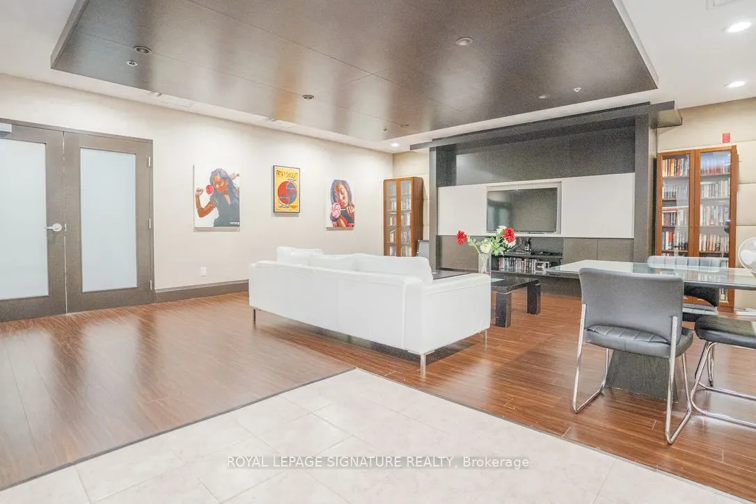120 Dallimore Circle, #728