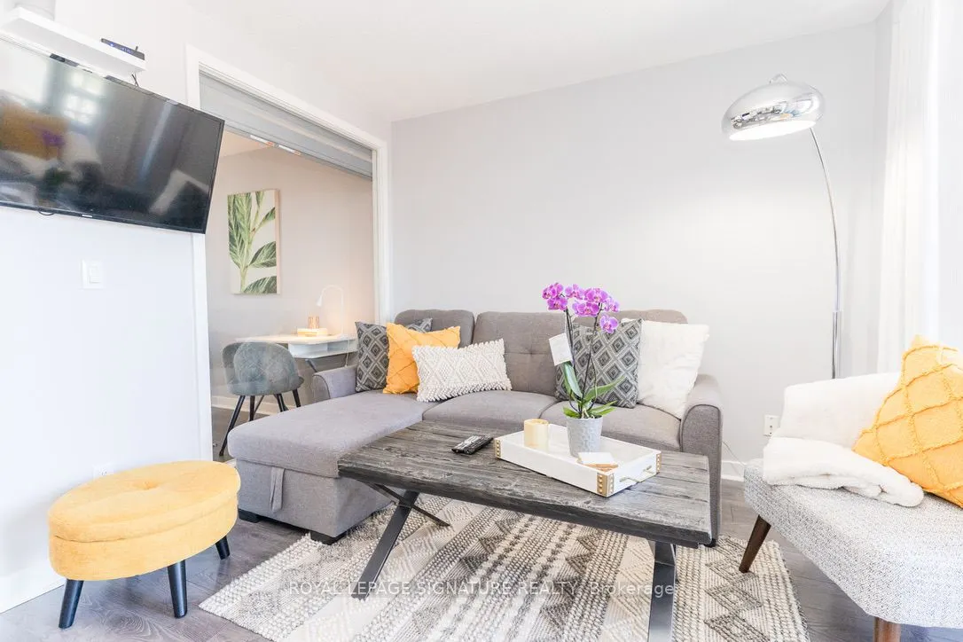 120 Dallimore Circle, #728