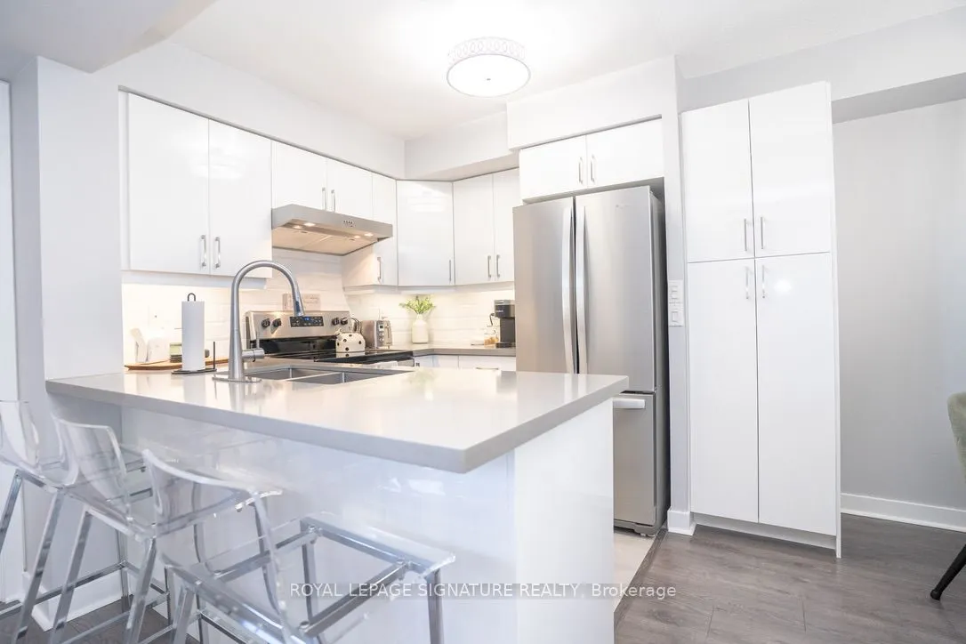 120 Dallimore Circle, #728