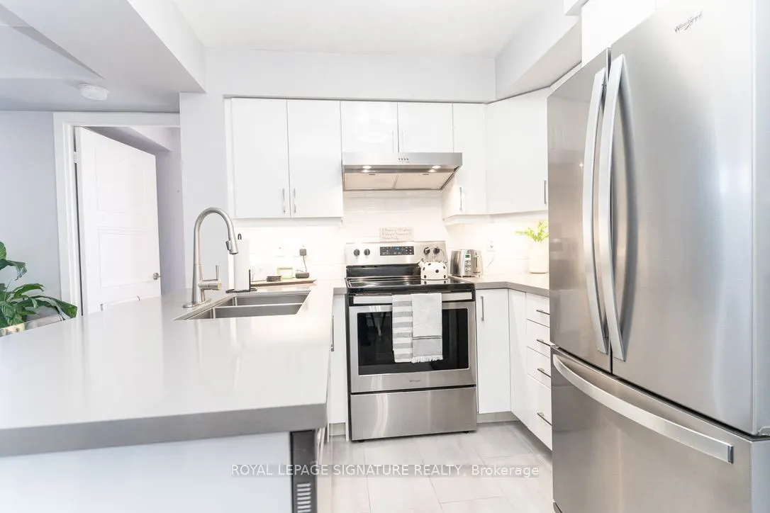 120 Dallimore Circle, #728