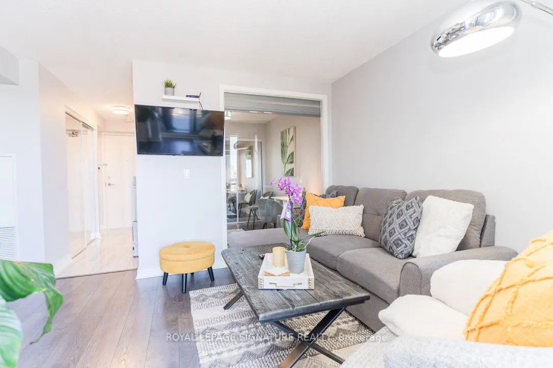 120 Dallimore Circle, #728