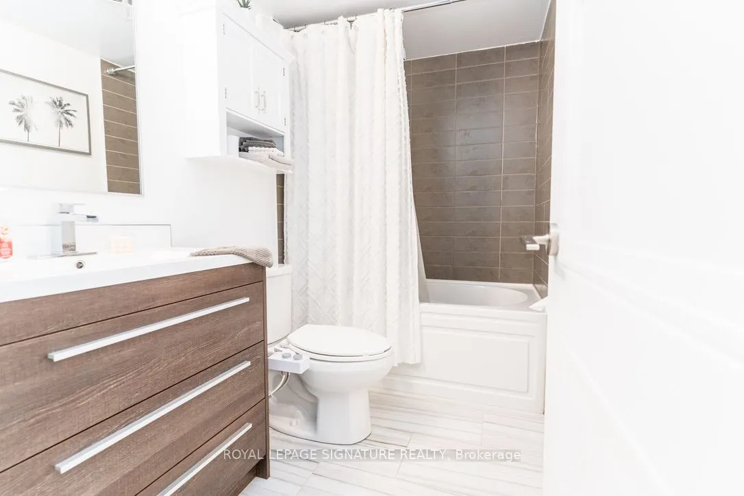 120 Dallimore Circle, #728