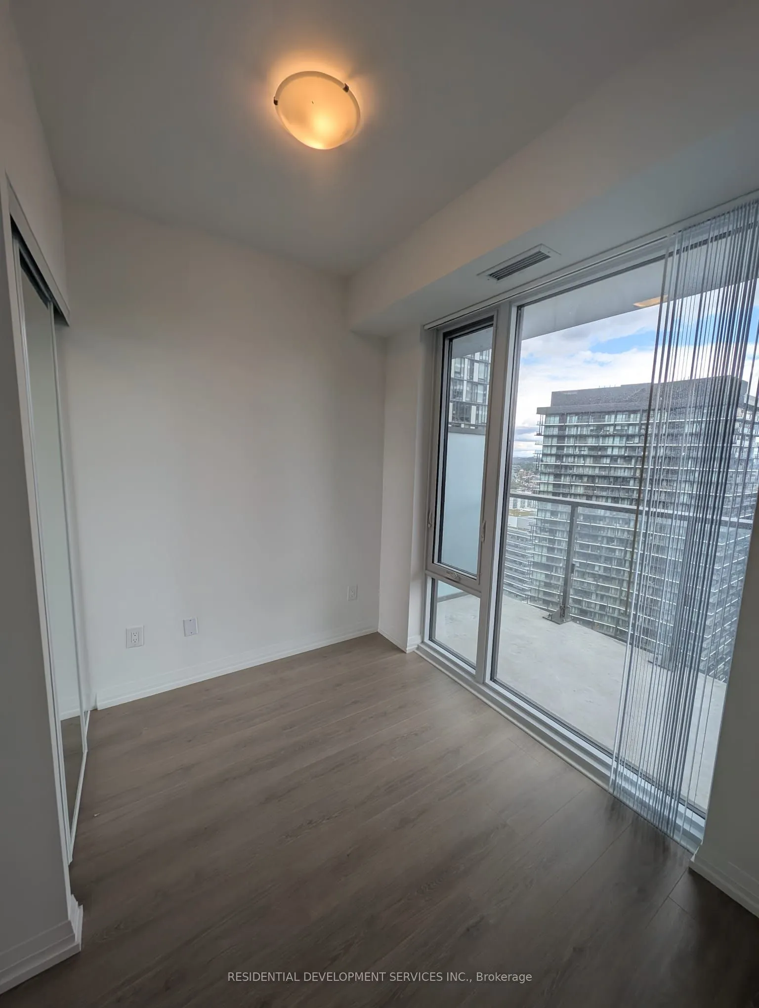 28 Widmer Street, #3628