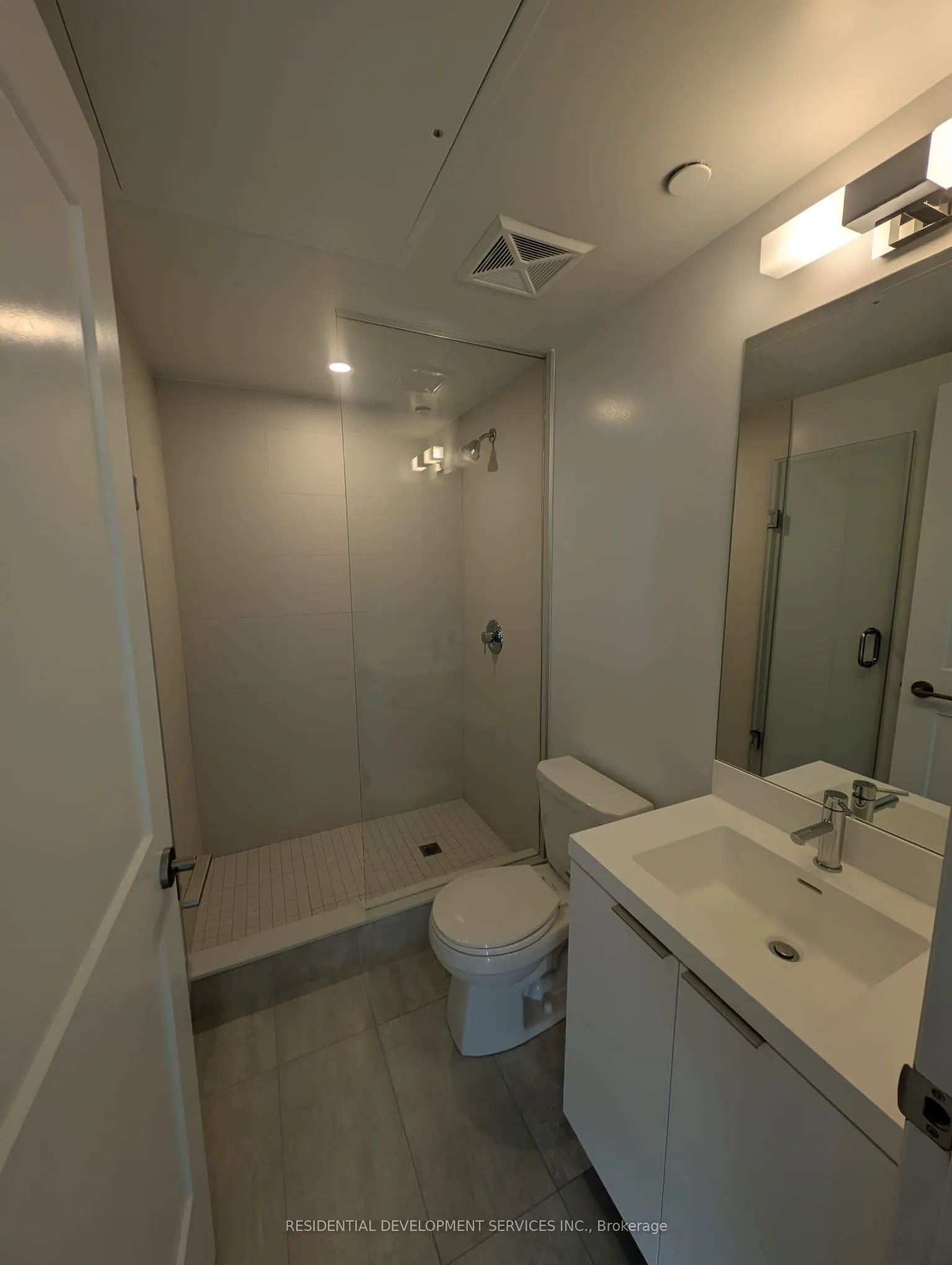 28 Widmer Street, #3628