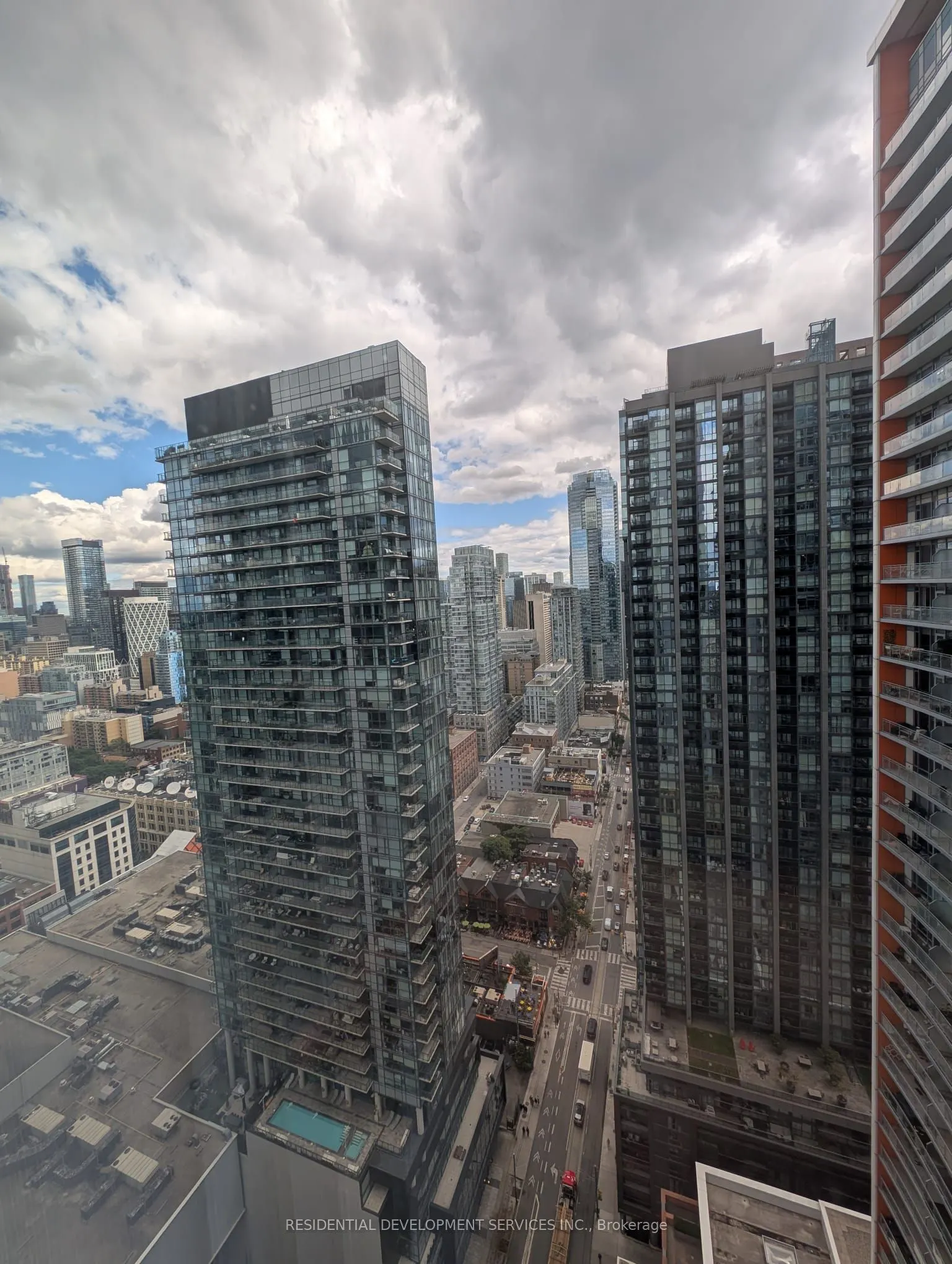 28 Widmer Street, #3628