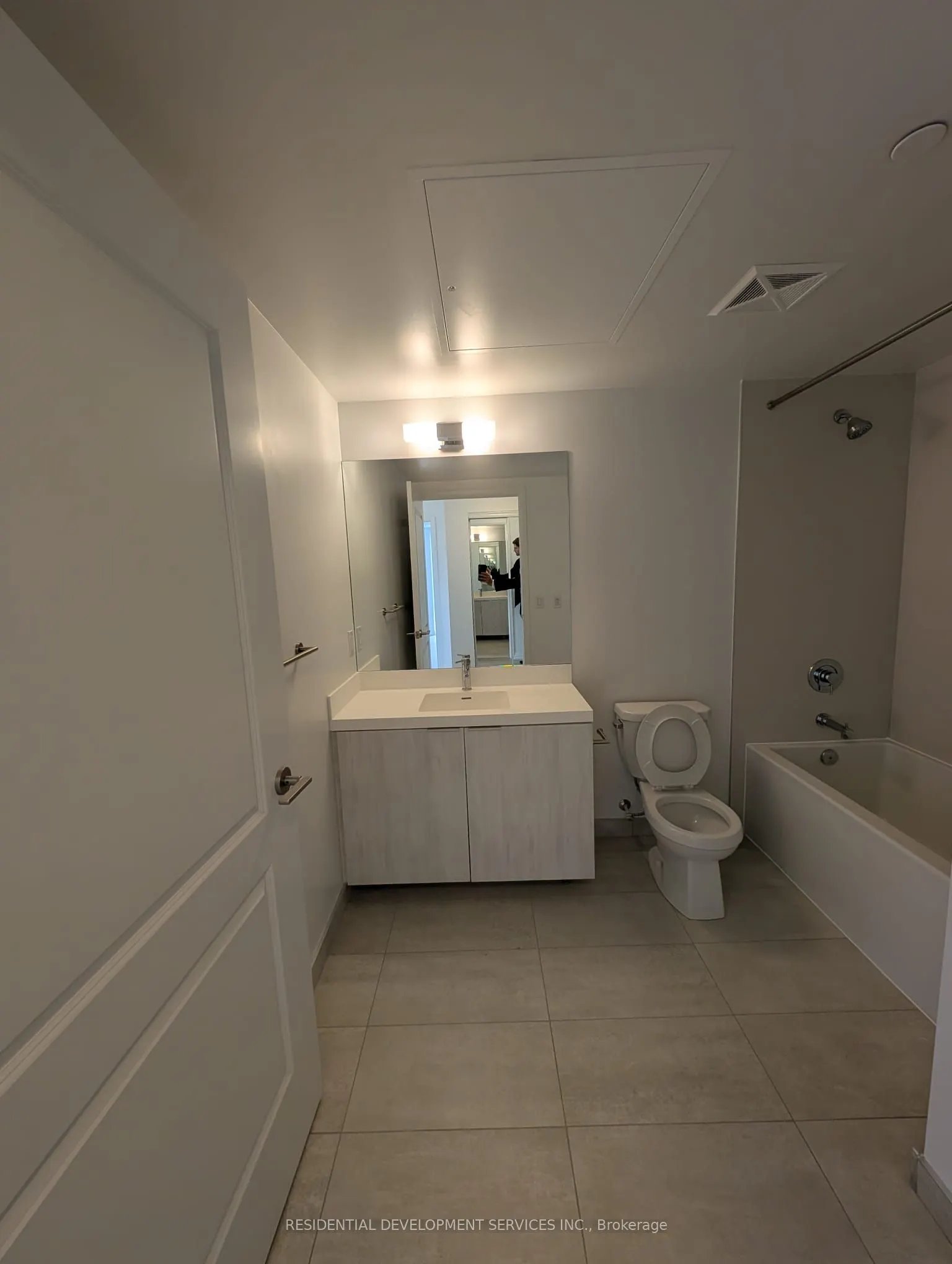 28 Widmer Street, #3825