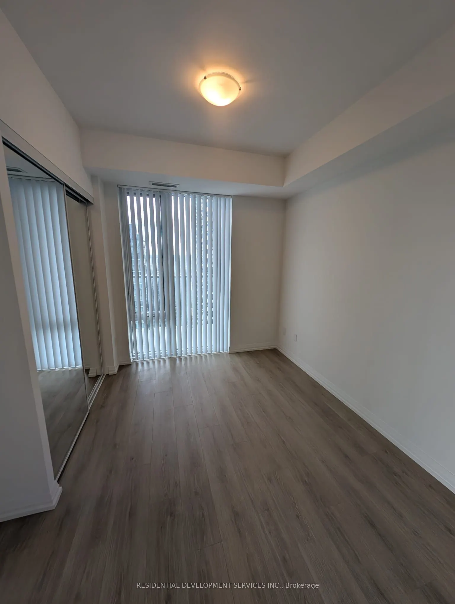 28 Widmer Street, #3825