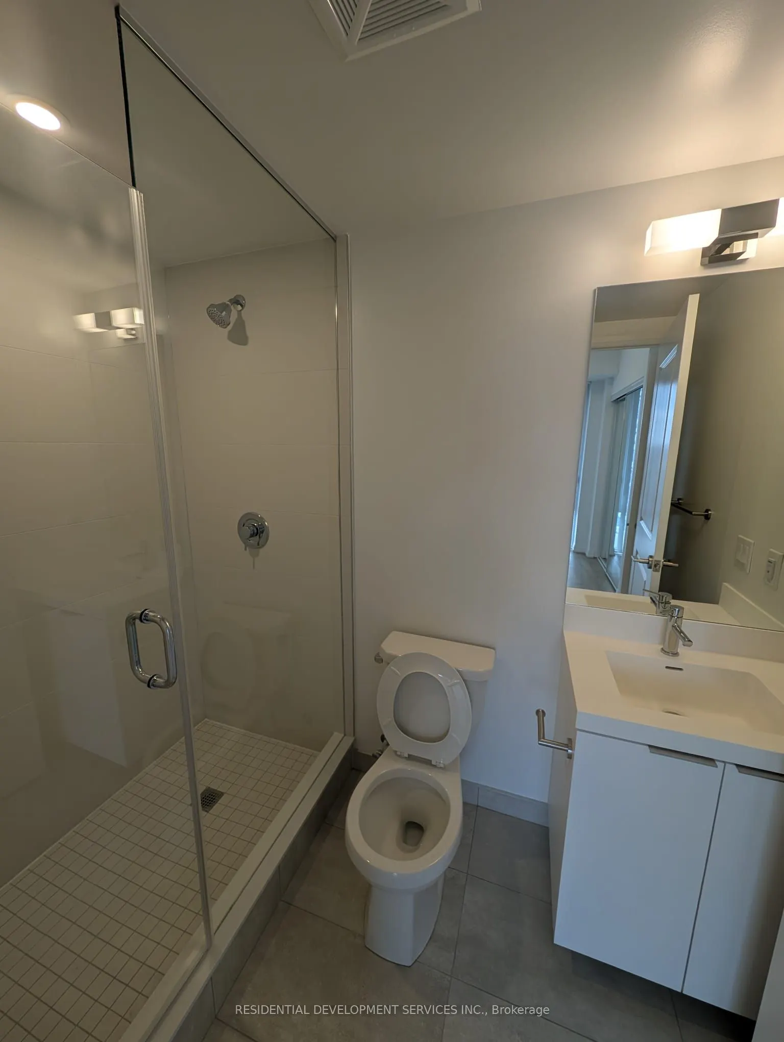 28 Widmer Street, #3825