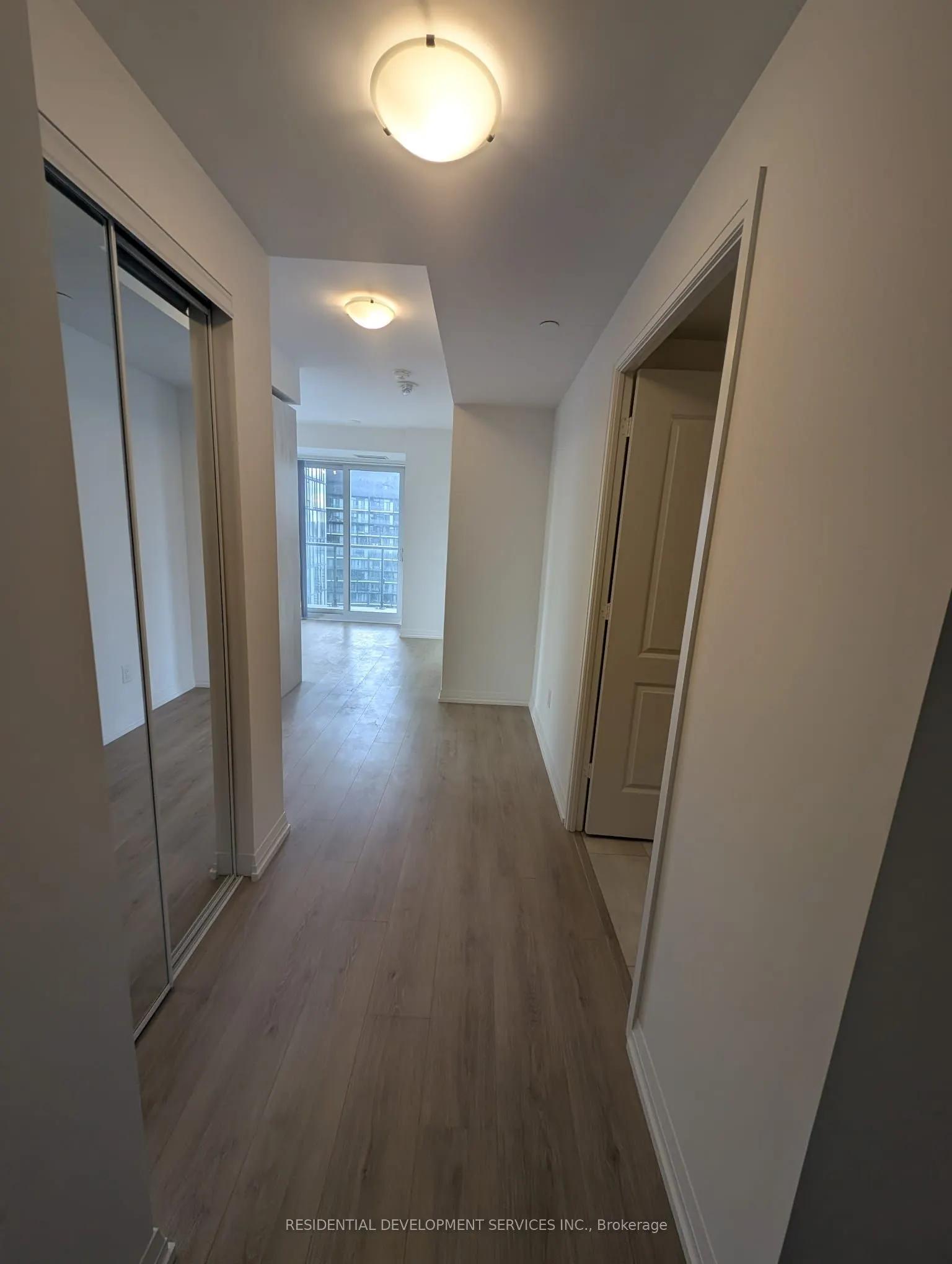 28 Widmer Street, #3825