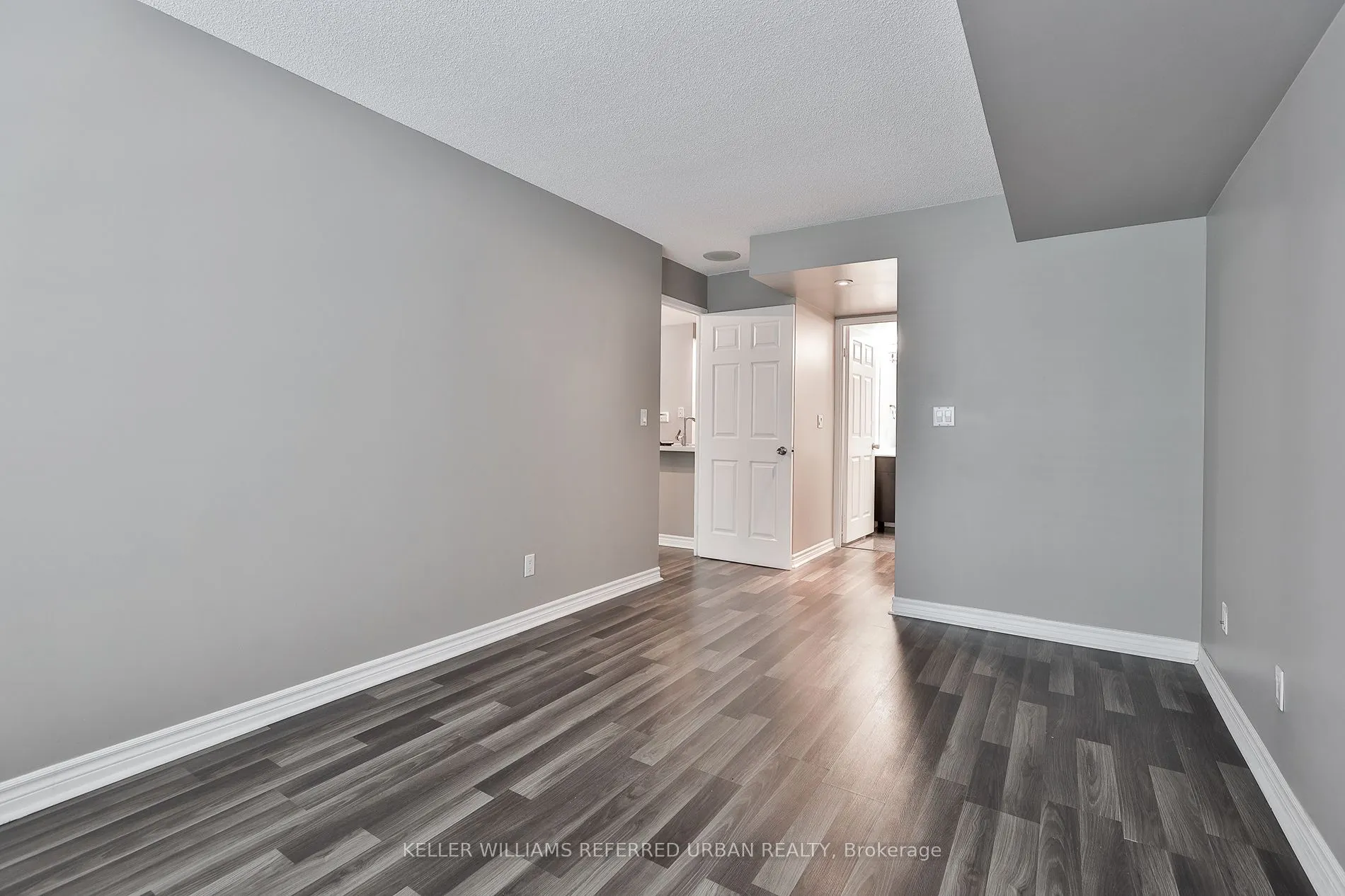 109 Front Street E, #326