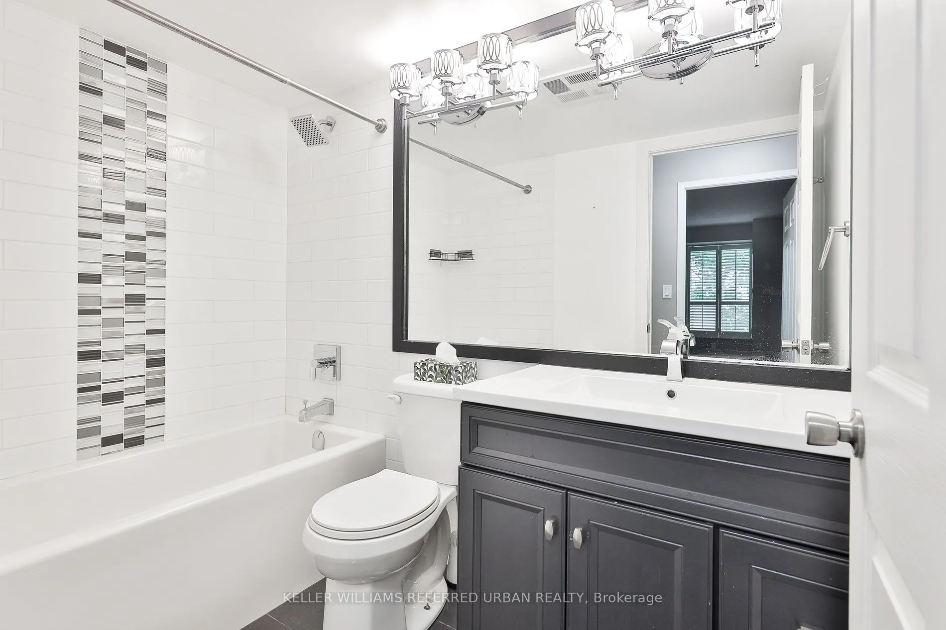 109 Front Street E, #326