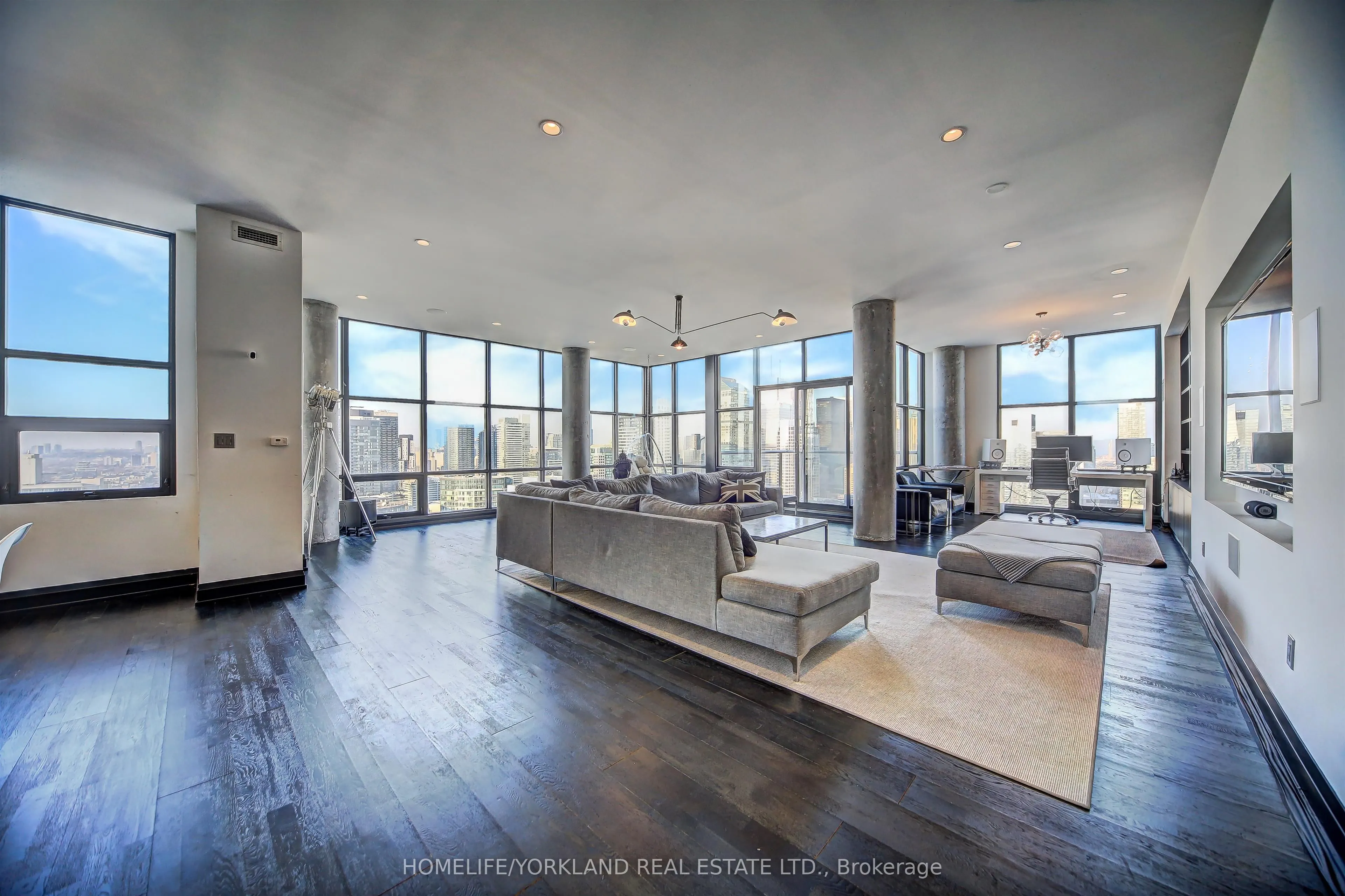 10 Navy Wharf Court, #Ph02