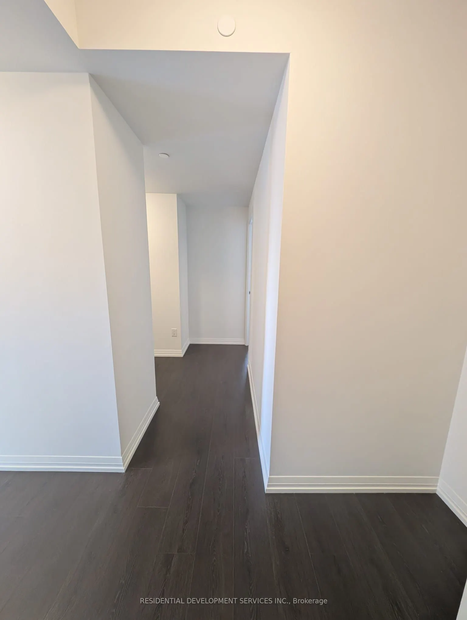 28 Widmer Street, #2729