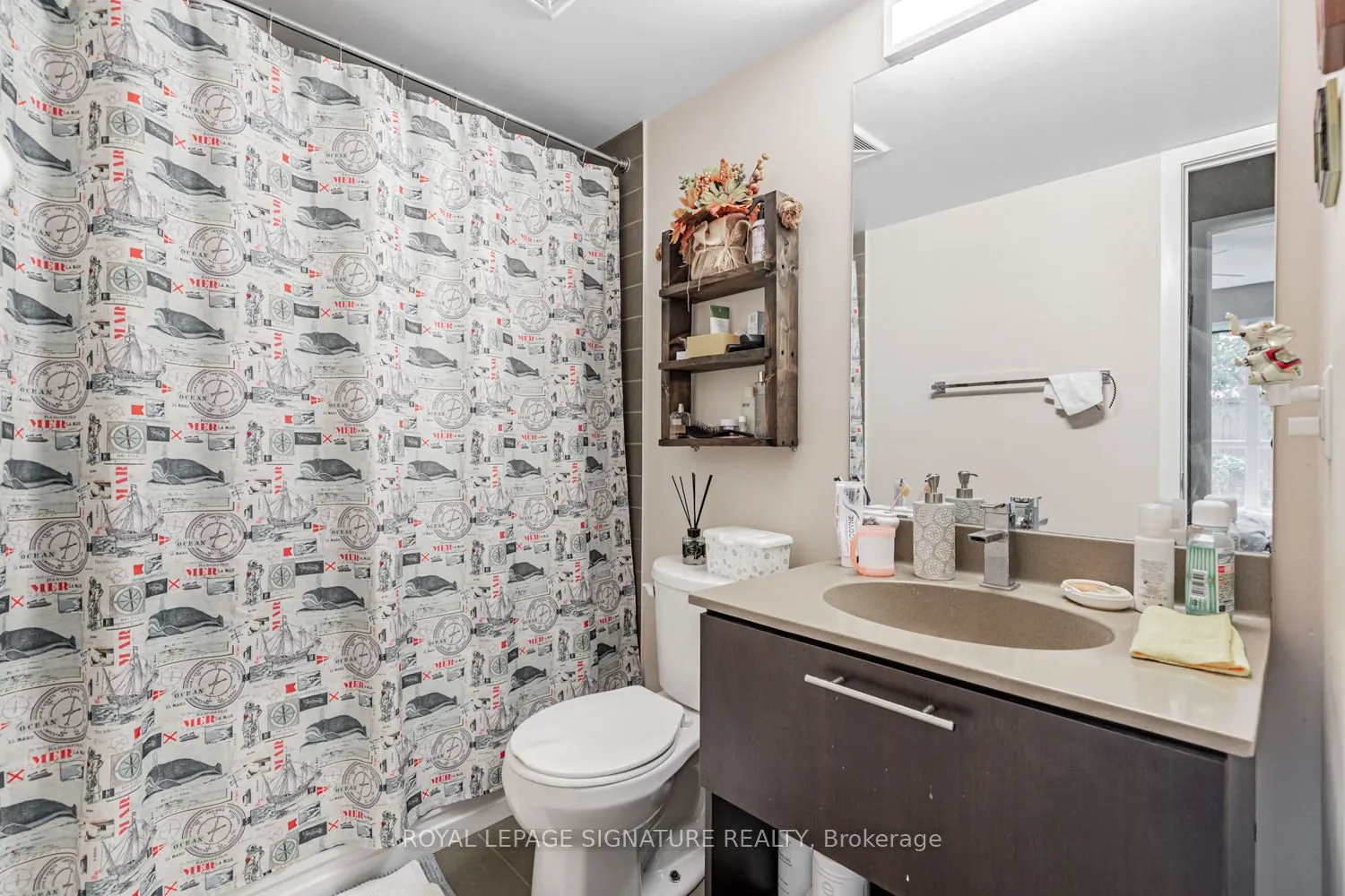 120 Dallimore Circle, #221