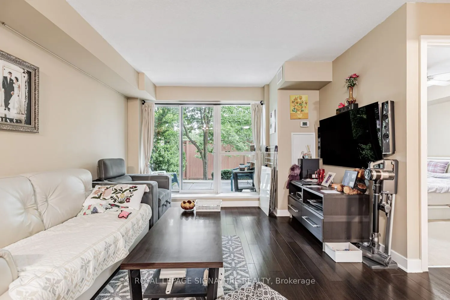 120 Dallimore Circle, #221