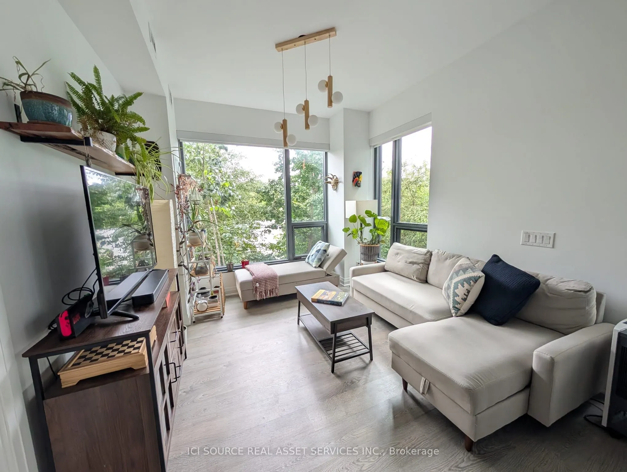 280 Howland Avenue, #328