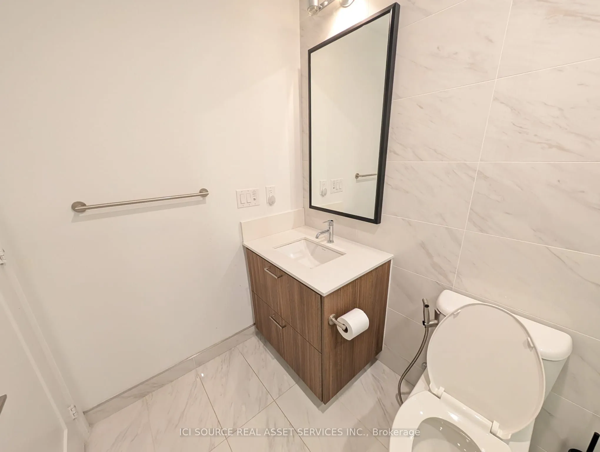 280 Howland Avenue, #328