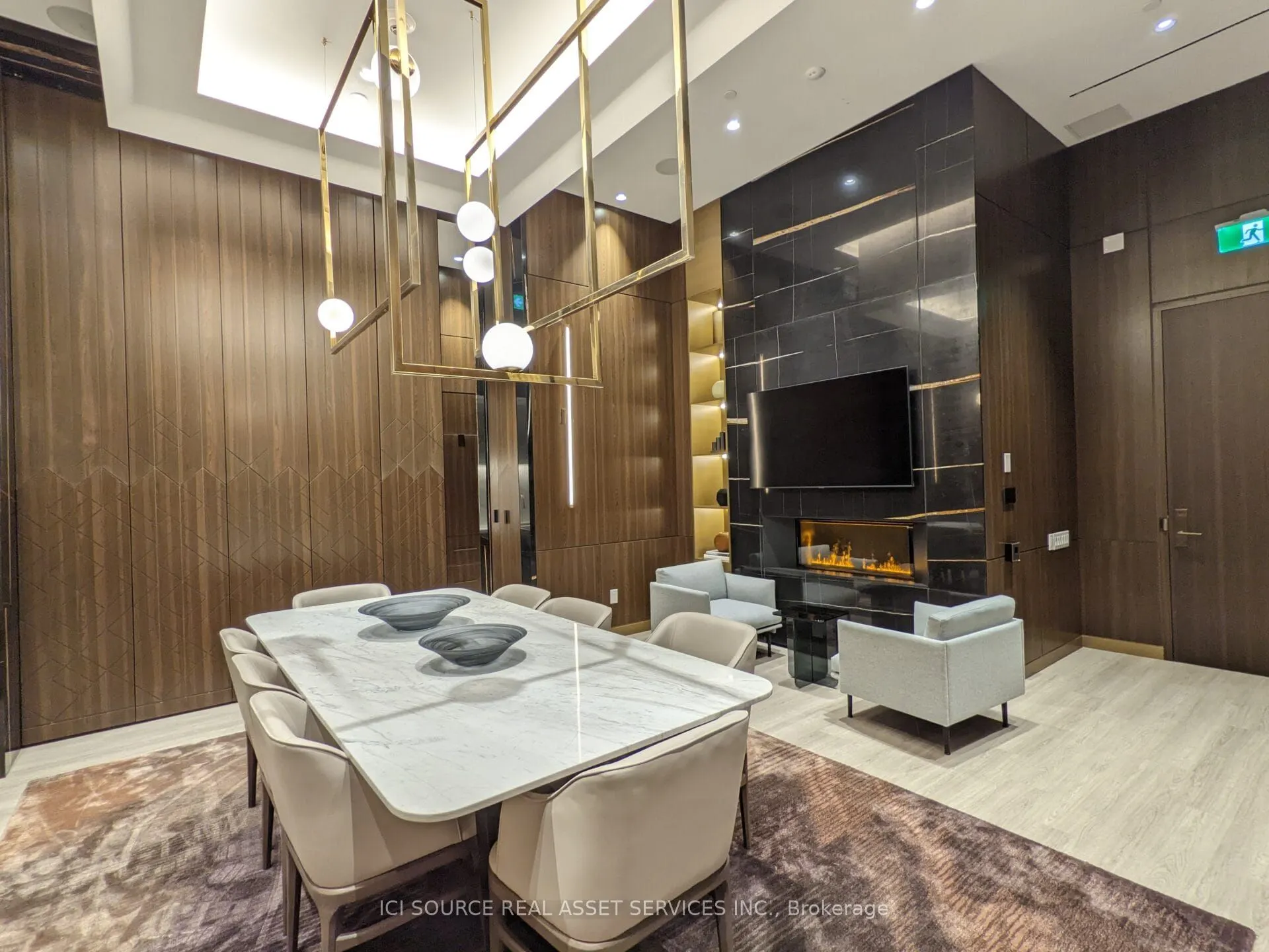 280 Howland Avenue, #328