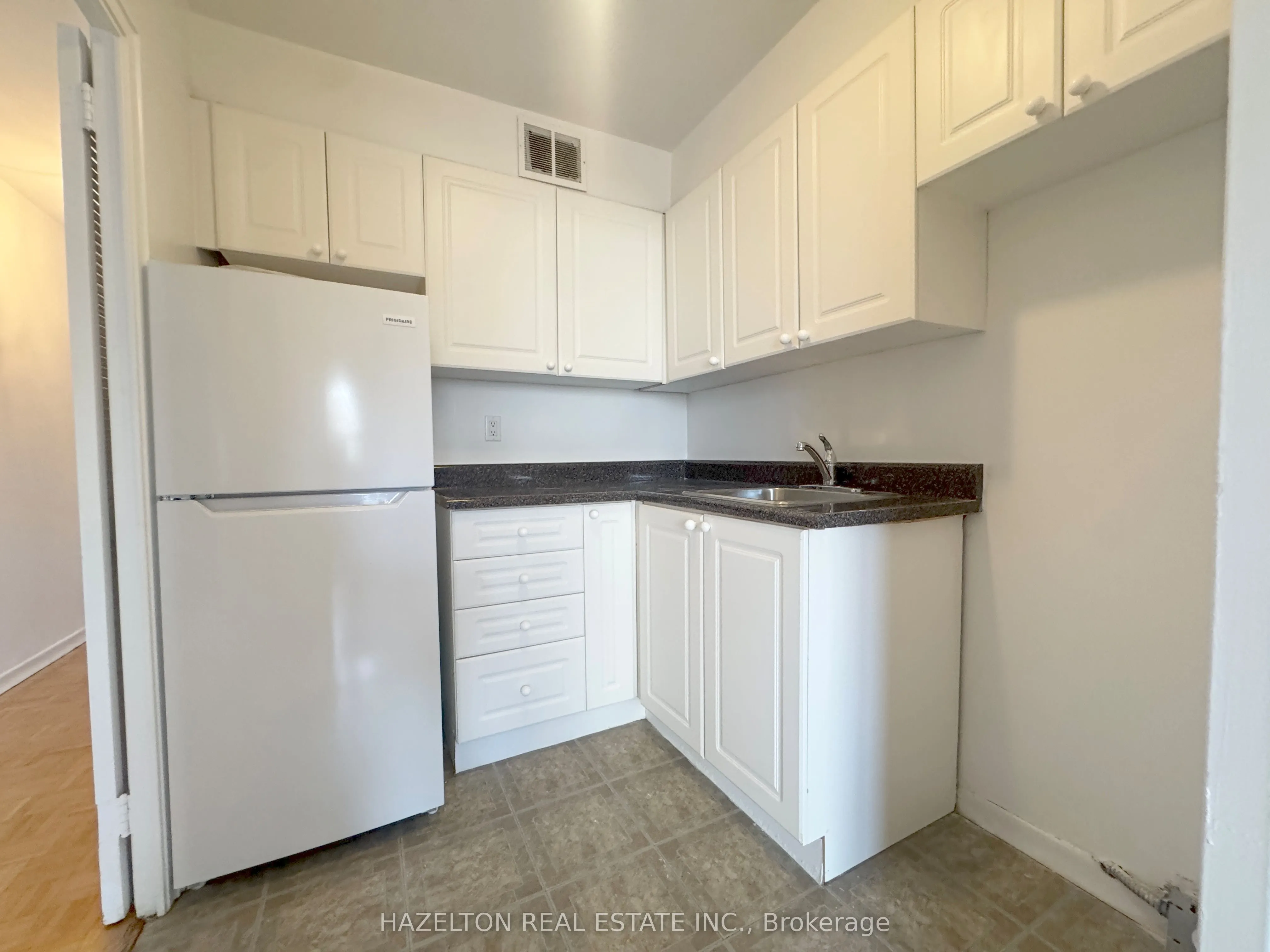 44 Walmer Road, #304
