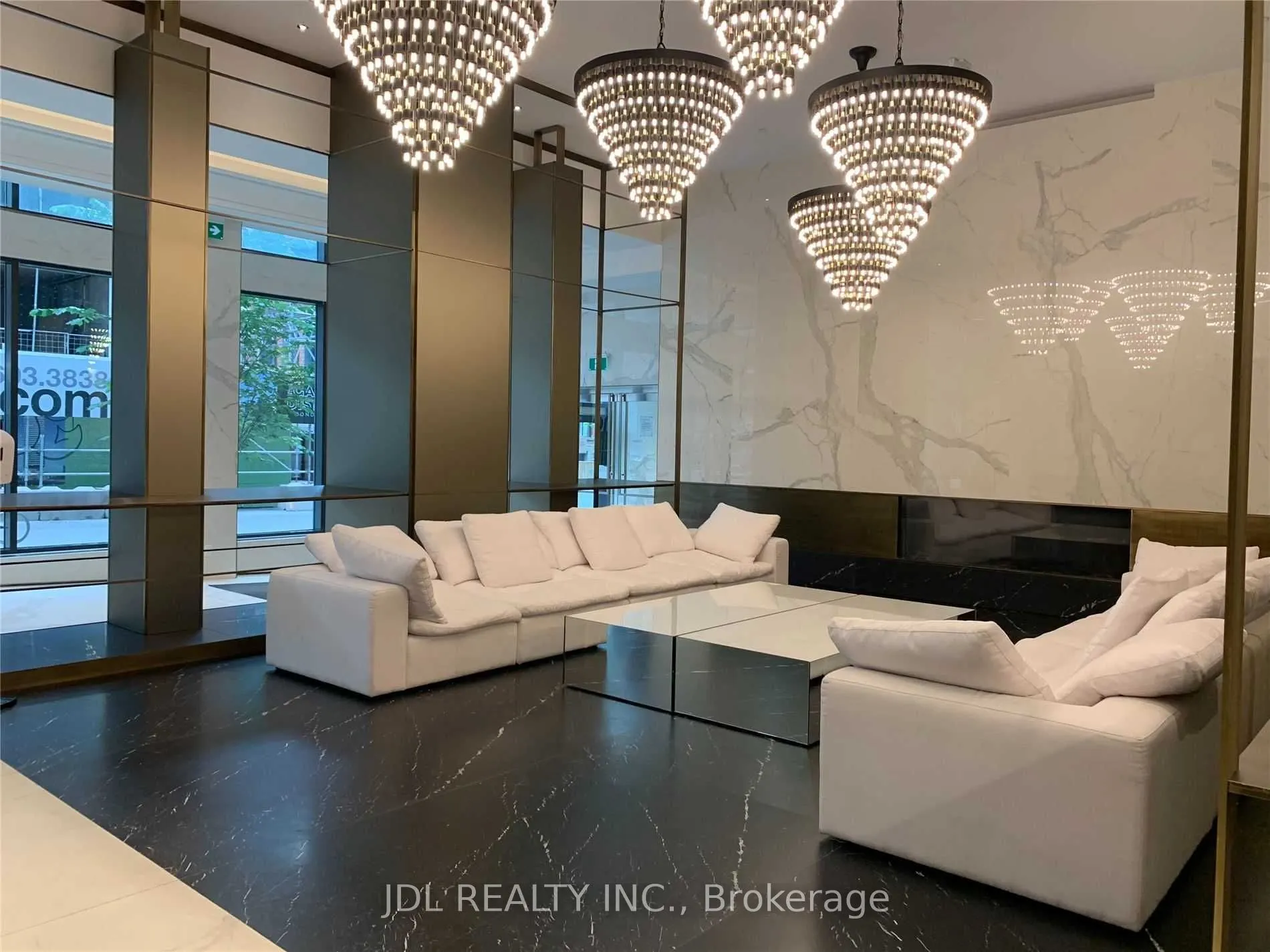 77 Shuter Street, #1109