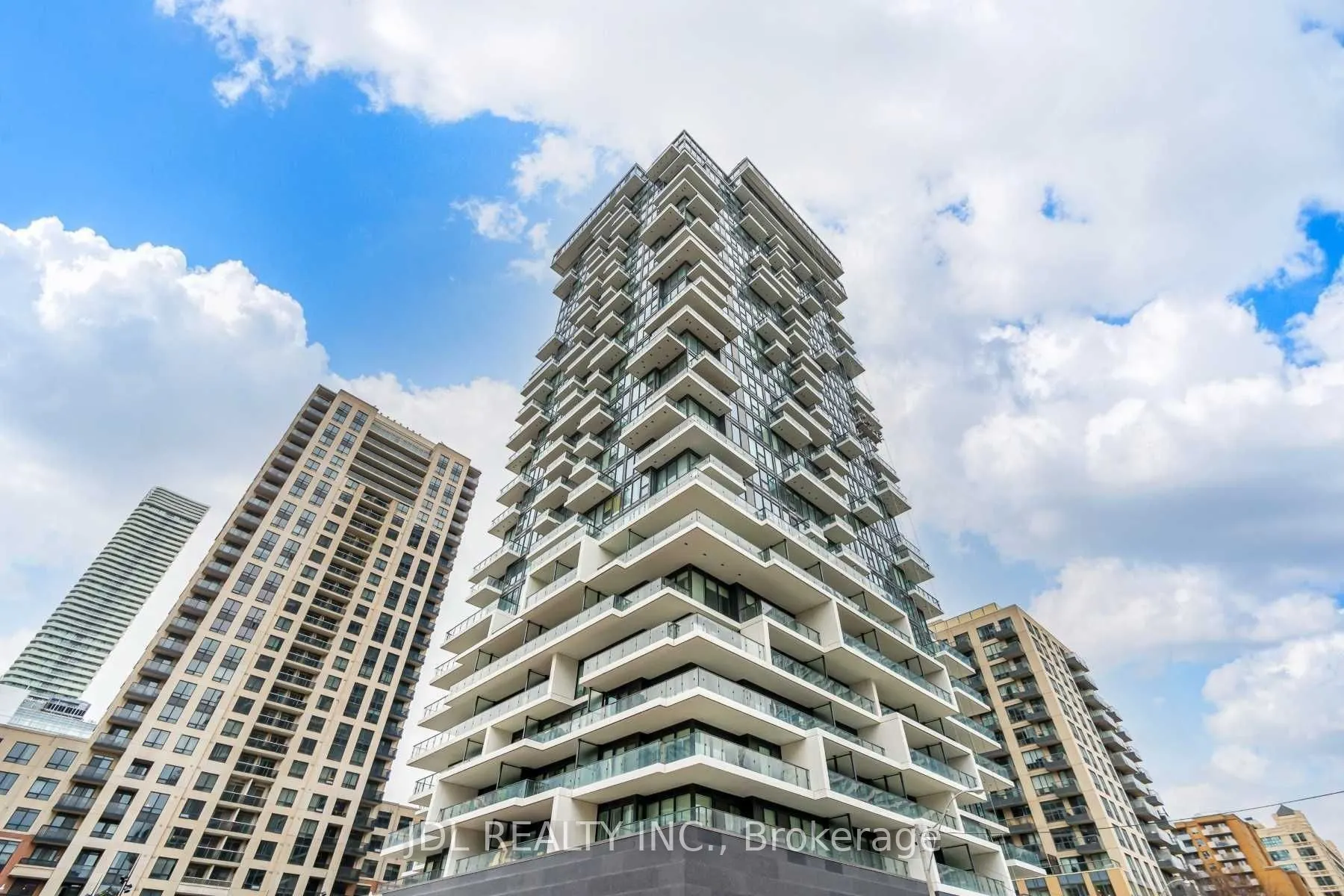 77 Shuter Street, #1109
