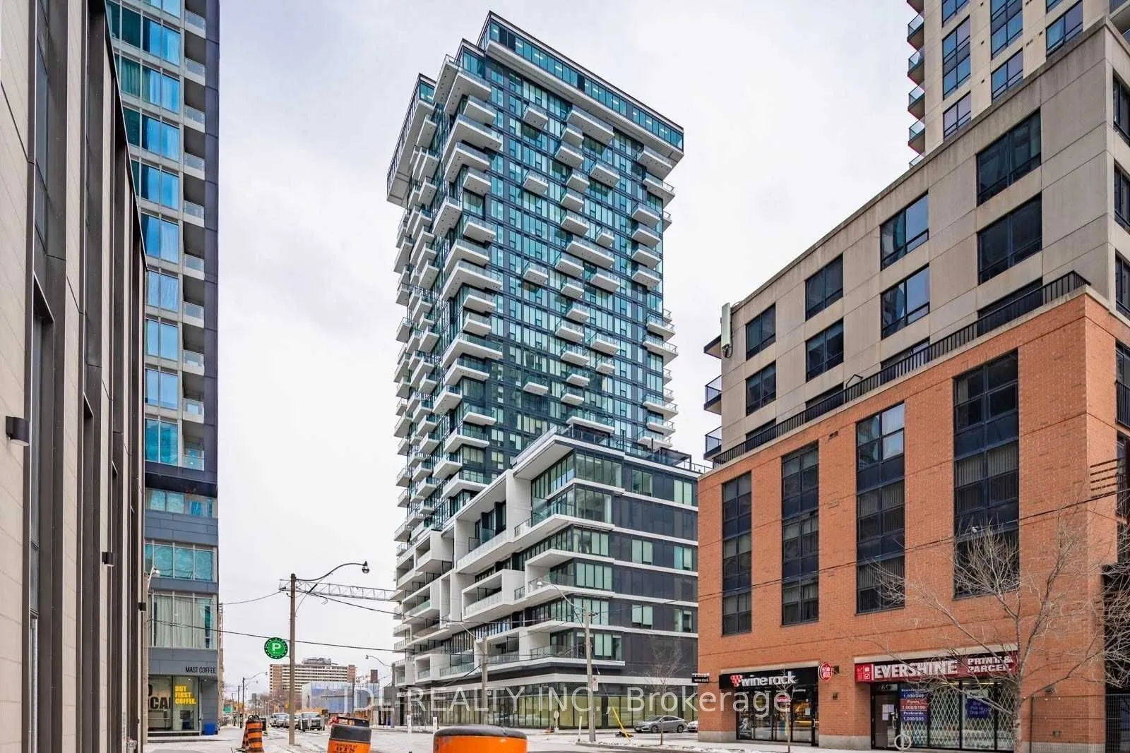 77 Shuter Street, #1109